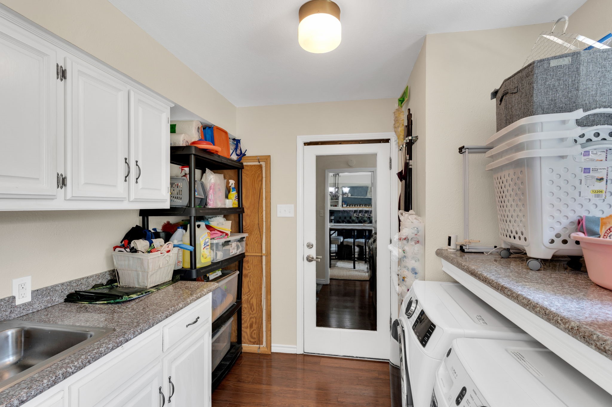 1511 Shady Tree Place