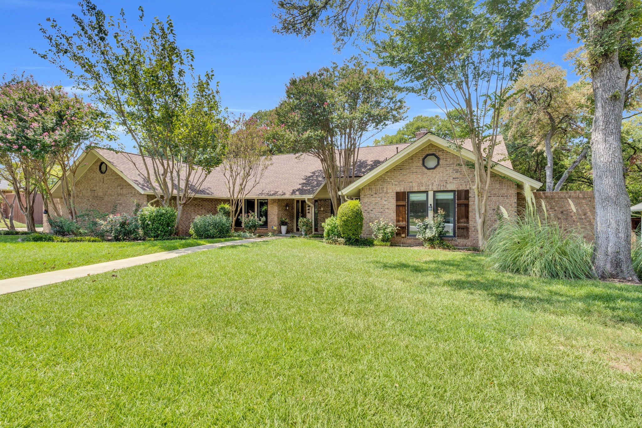 1511 Shady Tree Place