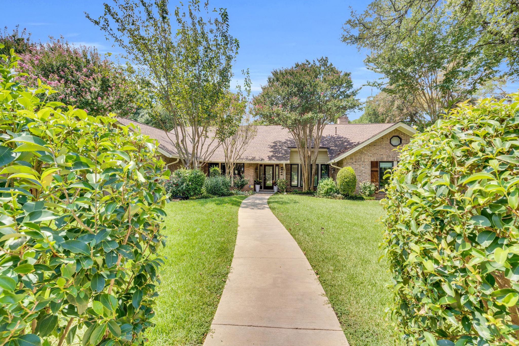 1511 Shady Tree Place