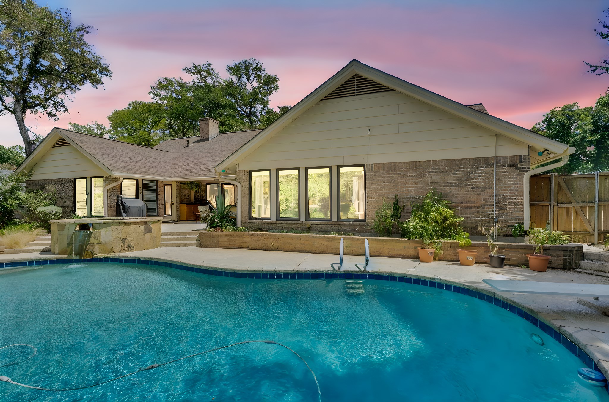 1511 Shady Tree Place