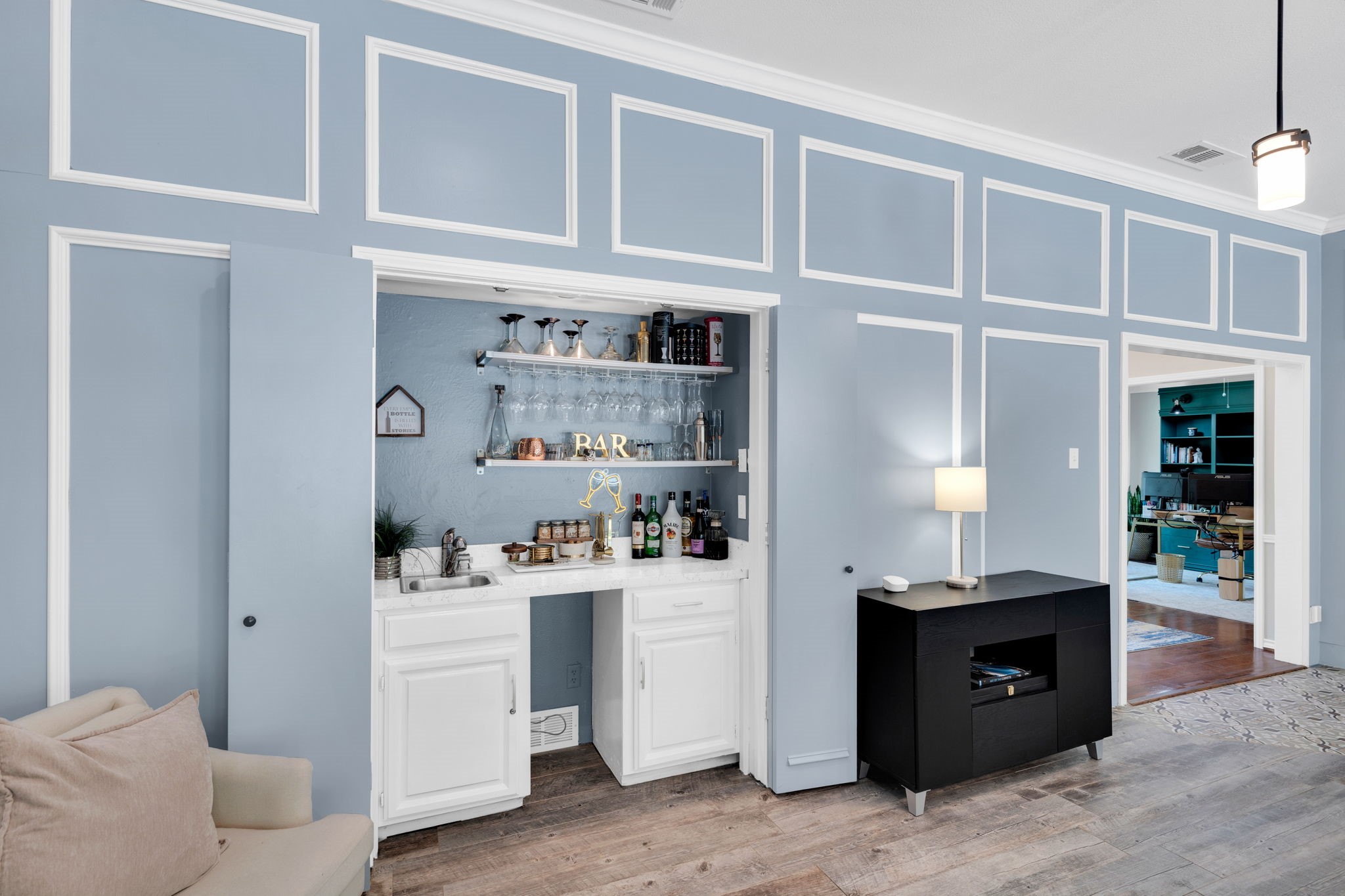 1511 Shady Tree Place