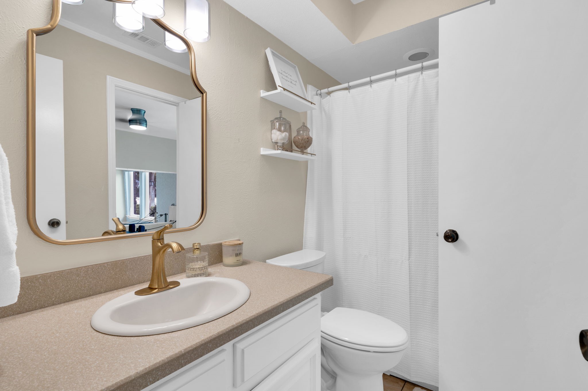 1511 Shady Tree Place