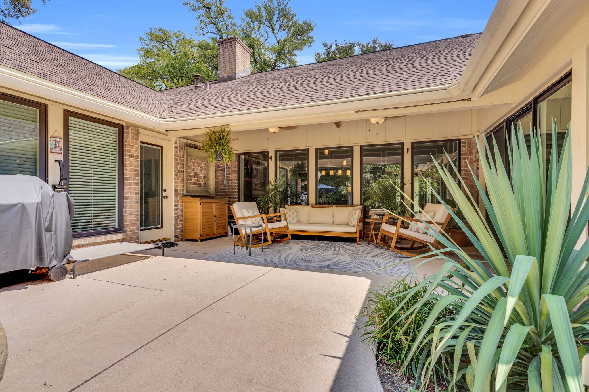 1511 Shady Tree Place