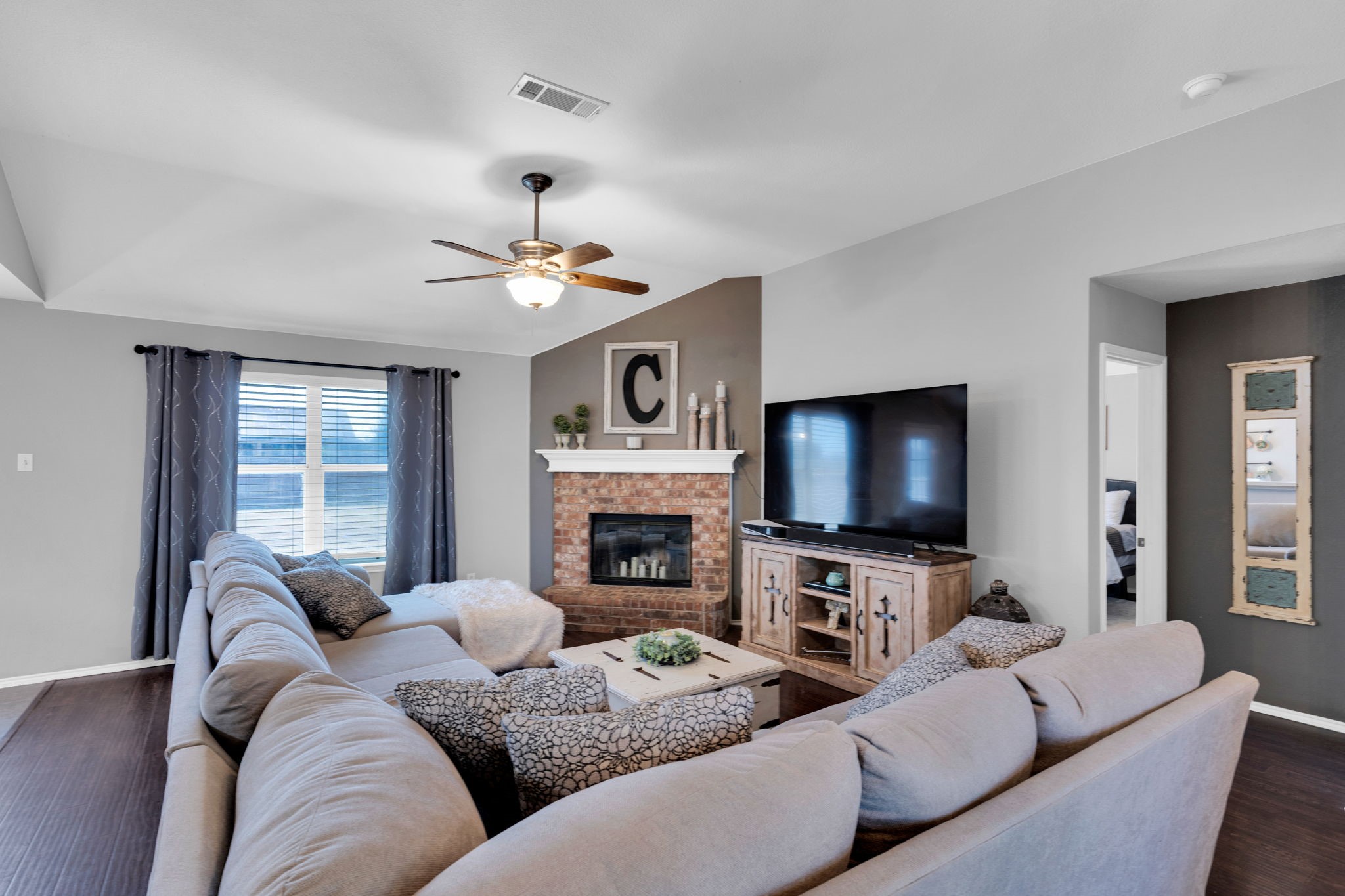 414 Mountain Peak Bend