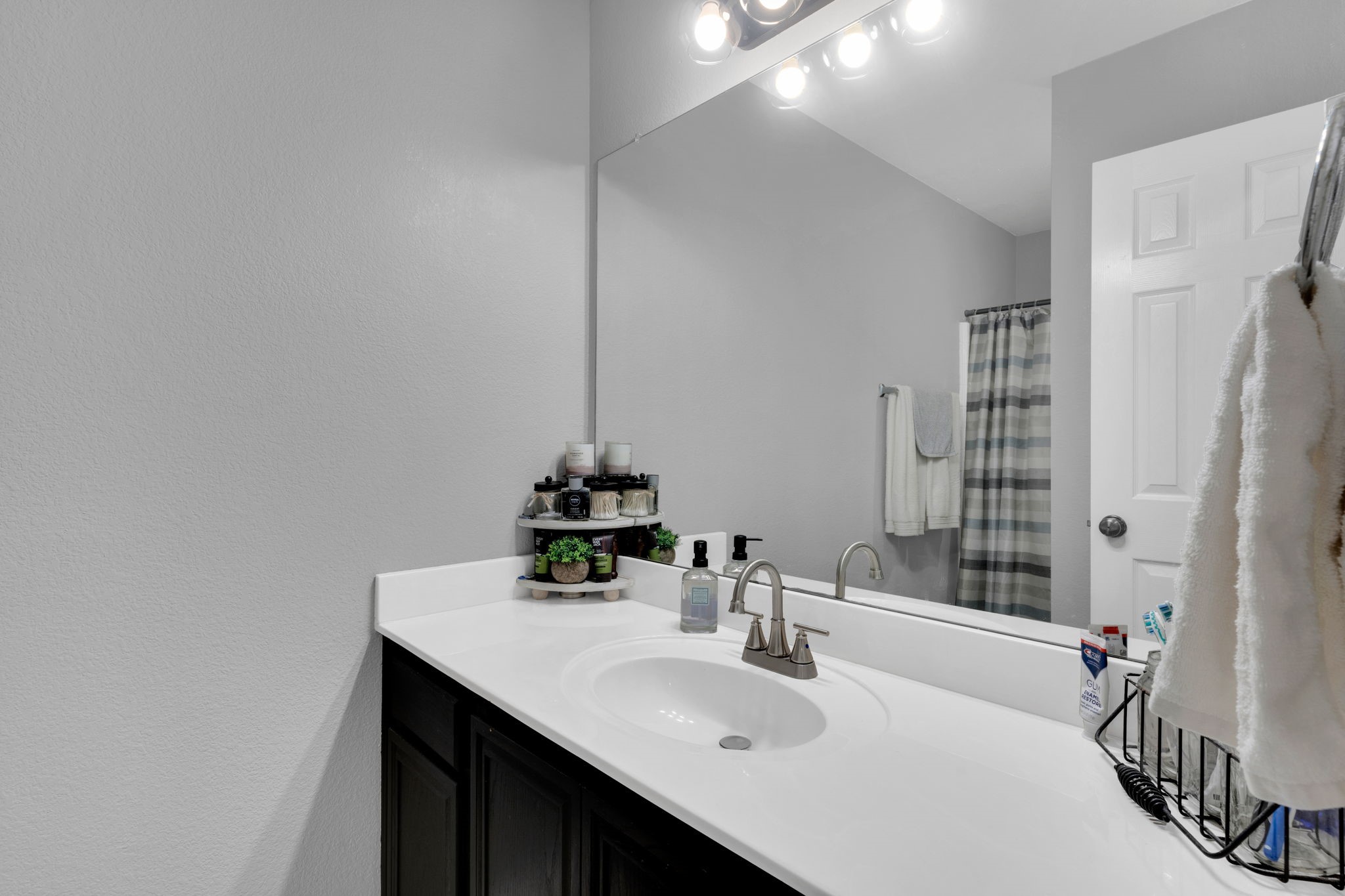 414 Mountain Peak Bend