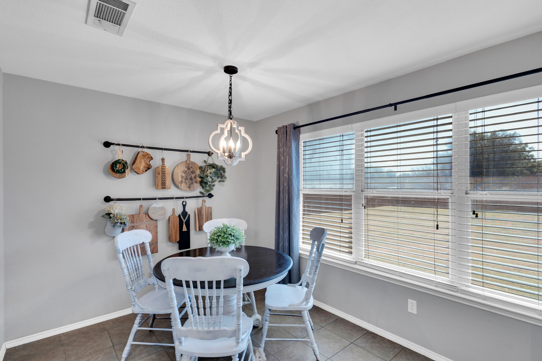 414 Mountain Peak Bend