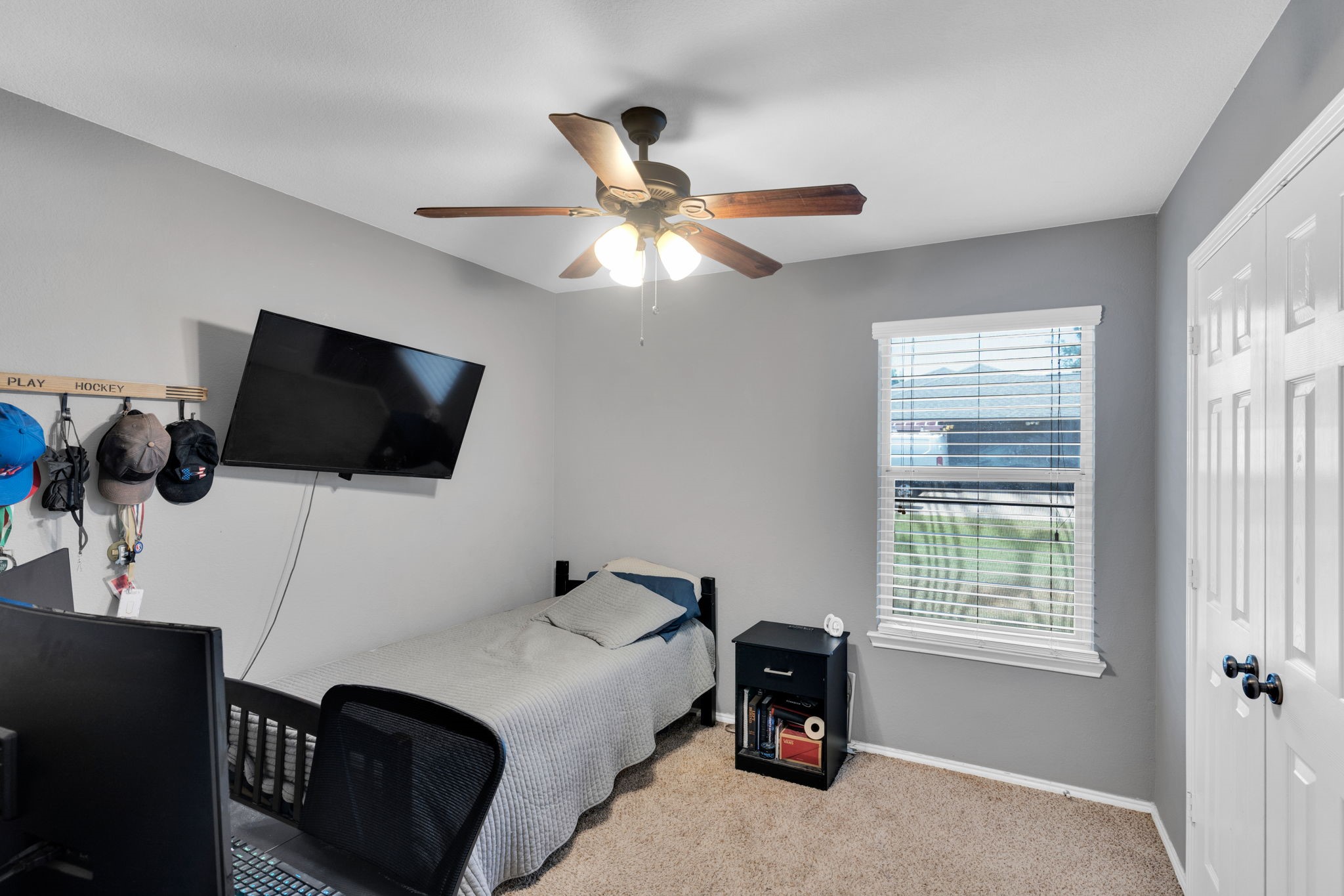 414 Mountain Peak Bend