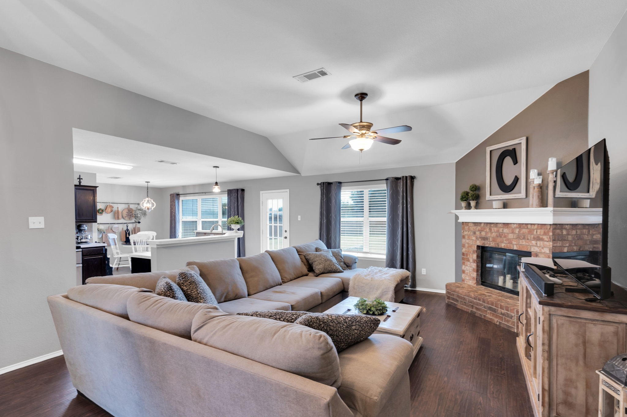 414 Mountain Peak Bend