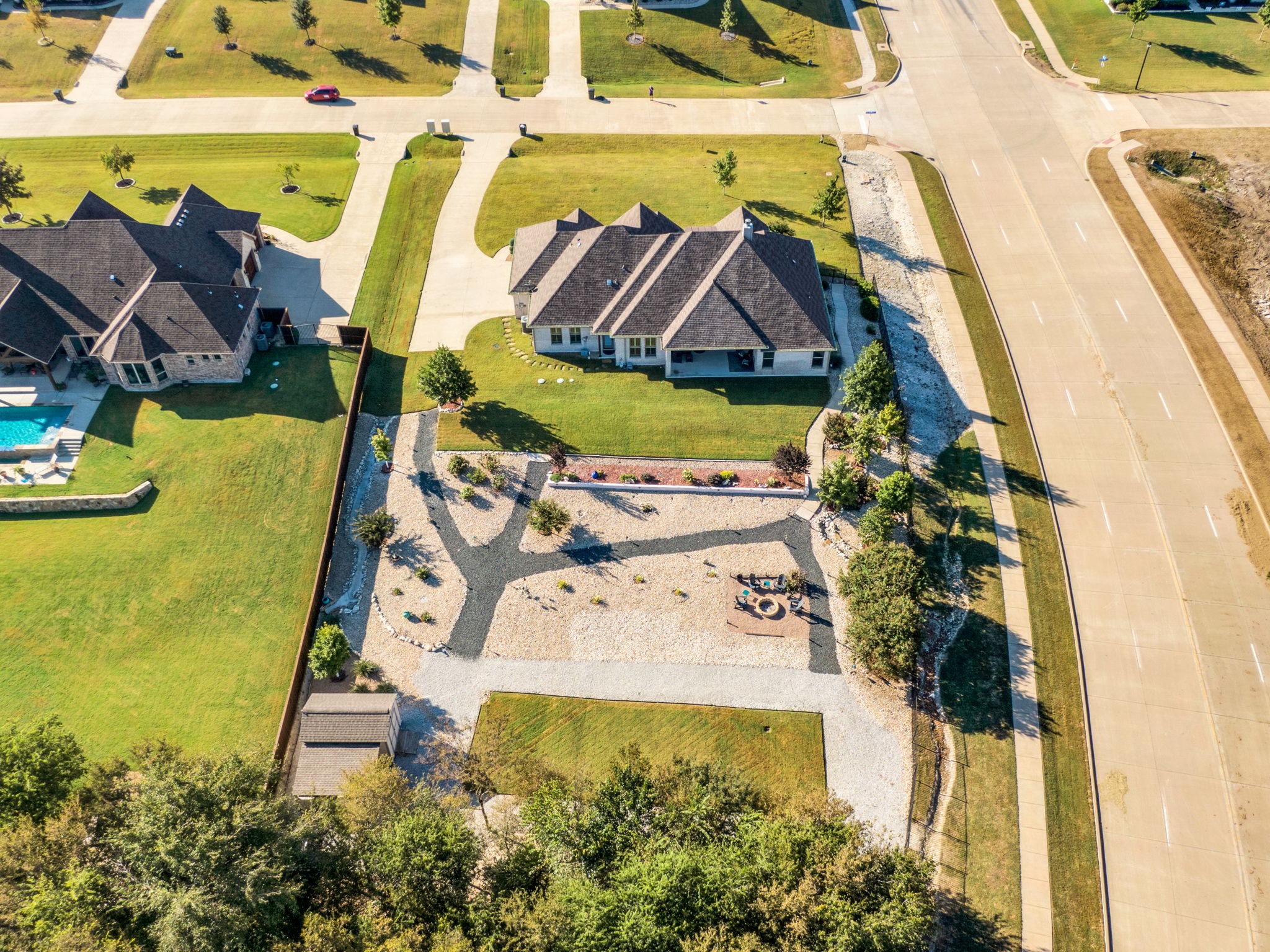 811 San Saba E