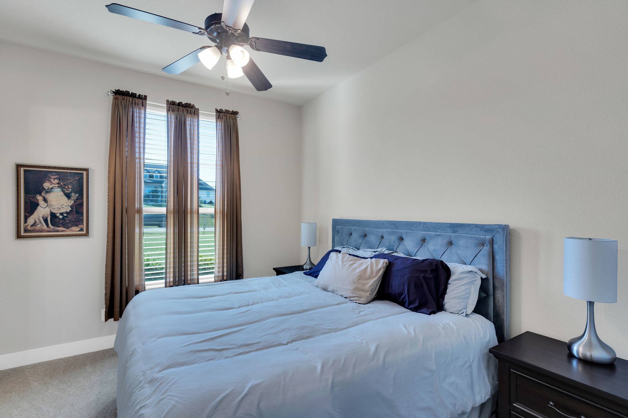 811 San Saba E