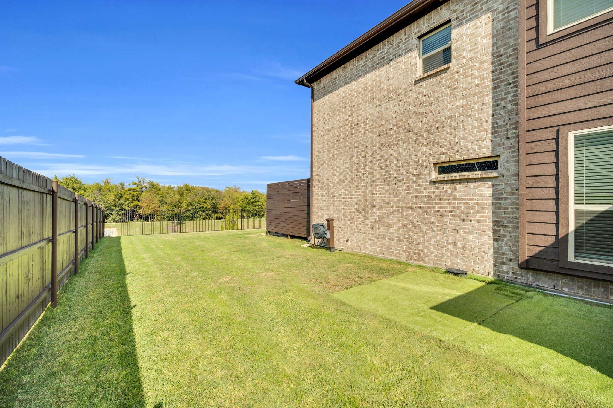 3029 Holland Lane