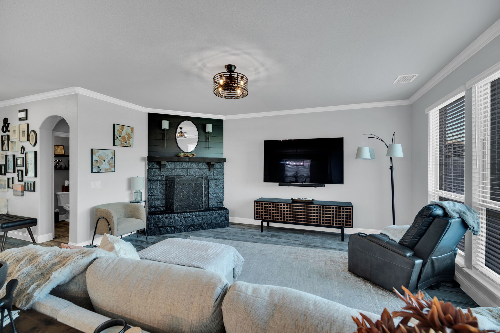 3029 Holland Lane