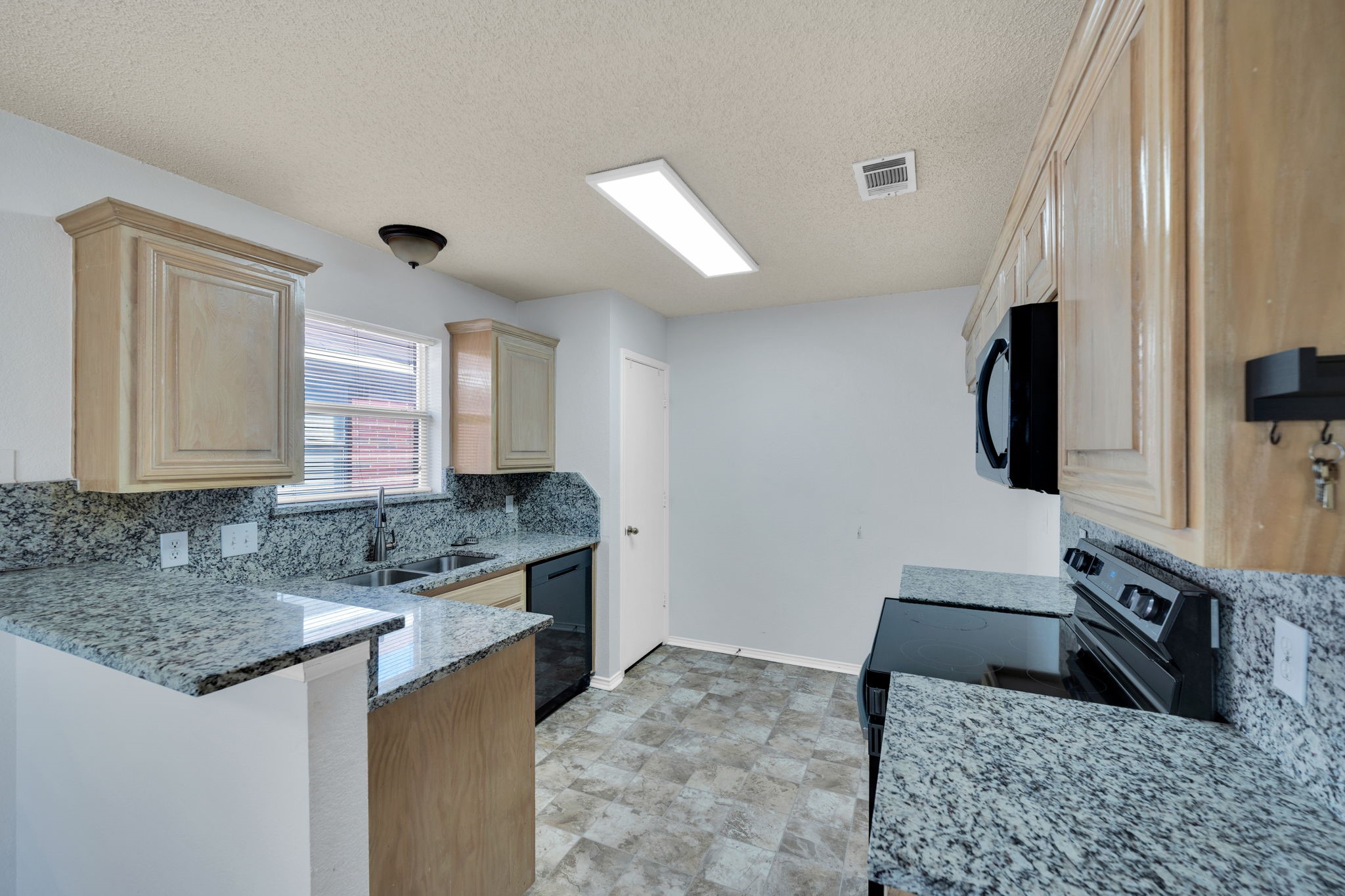 1022 Spoonbill Drive, Arlington TX