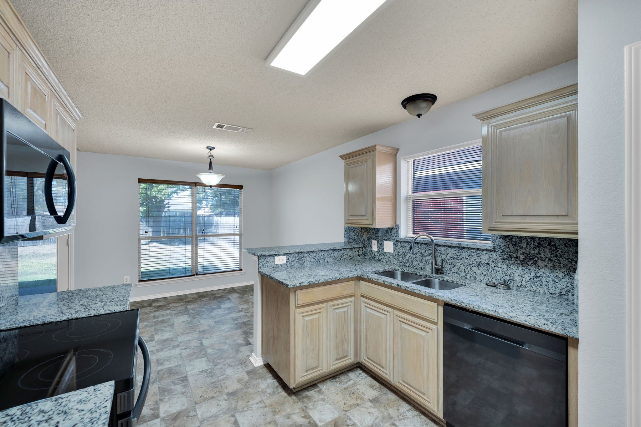 1022 Spoonbill Drive, Arlington TX