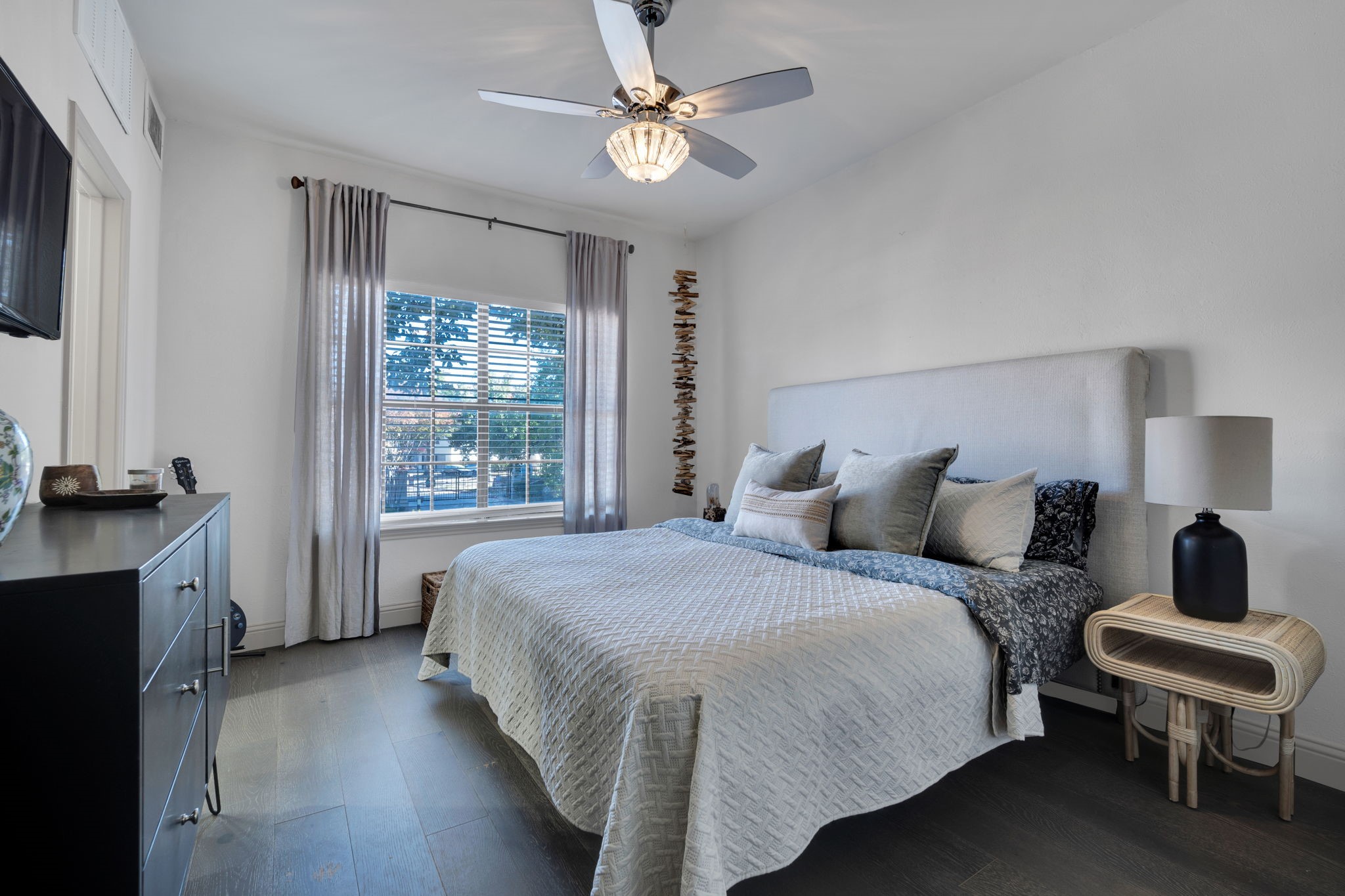 5619 Preston Oaks Road 802