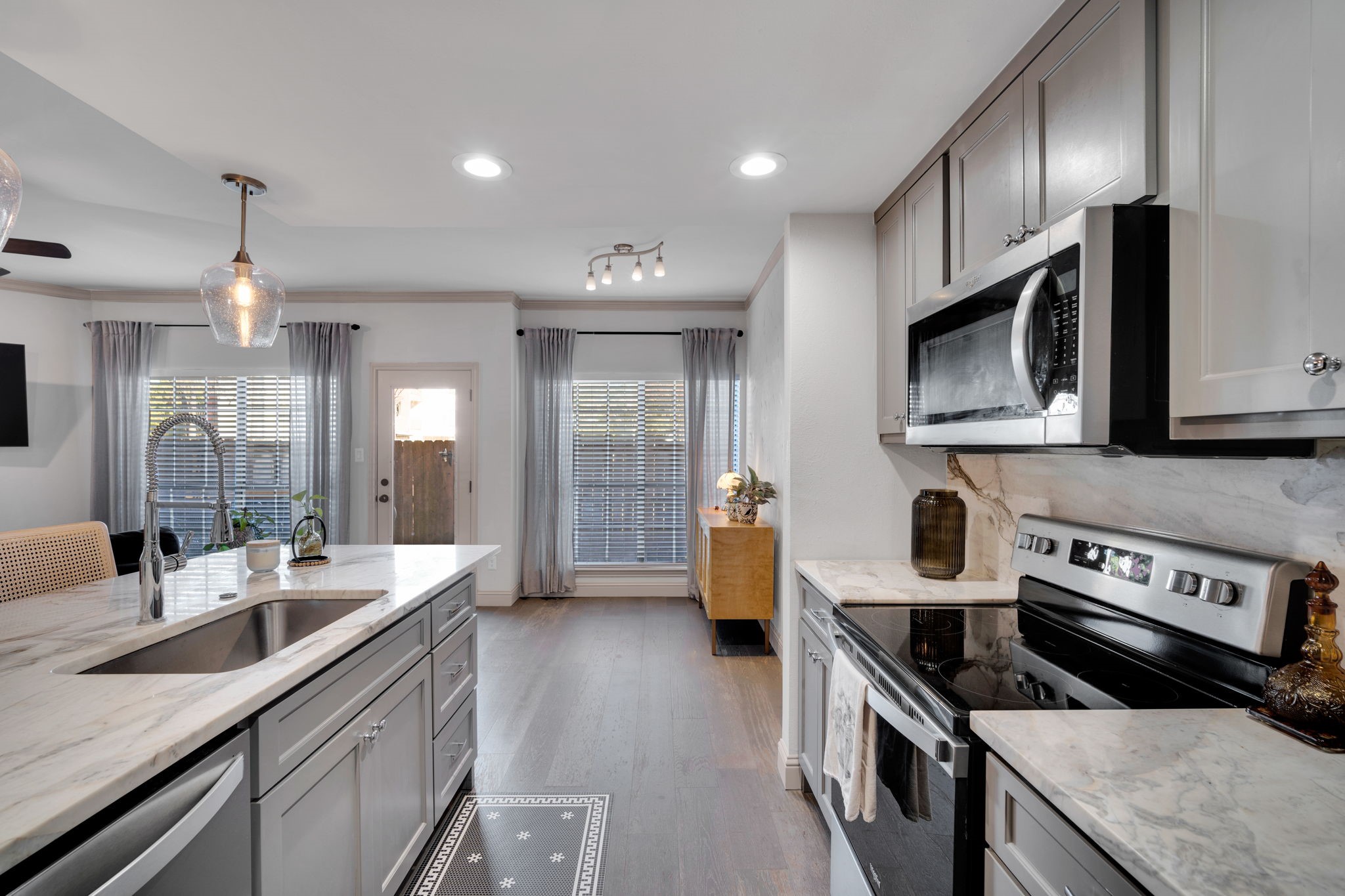 5619 Preston Oaks Road 802