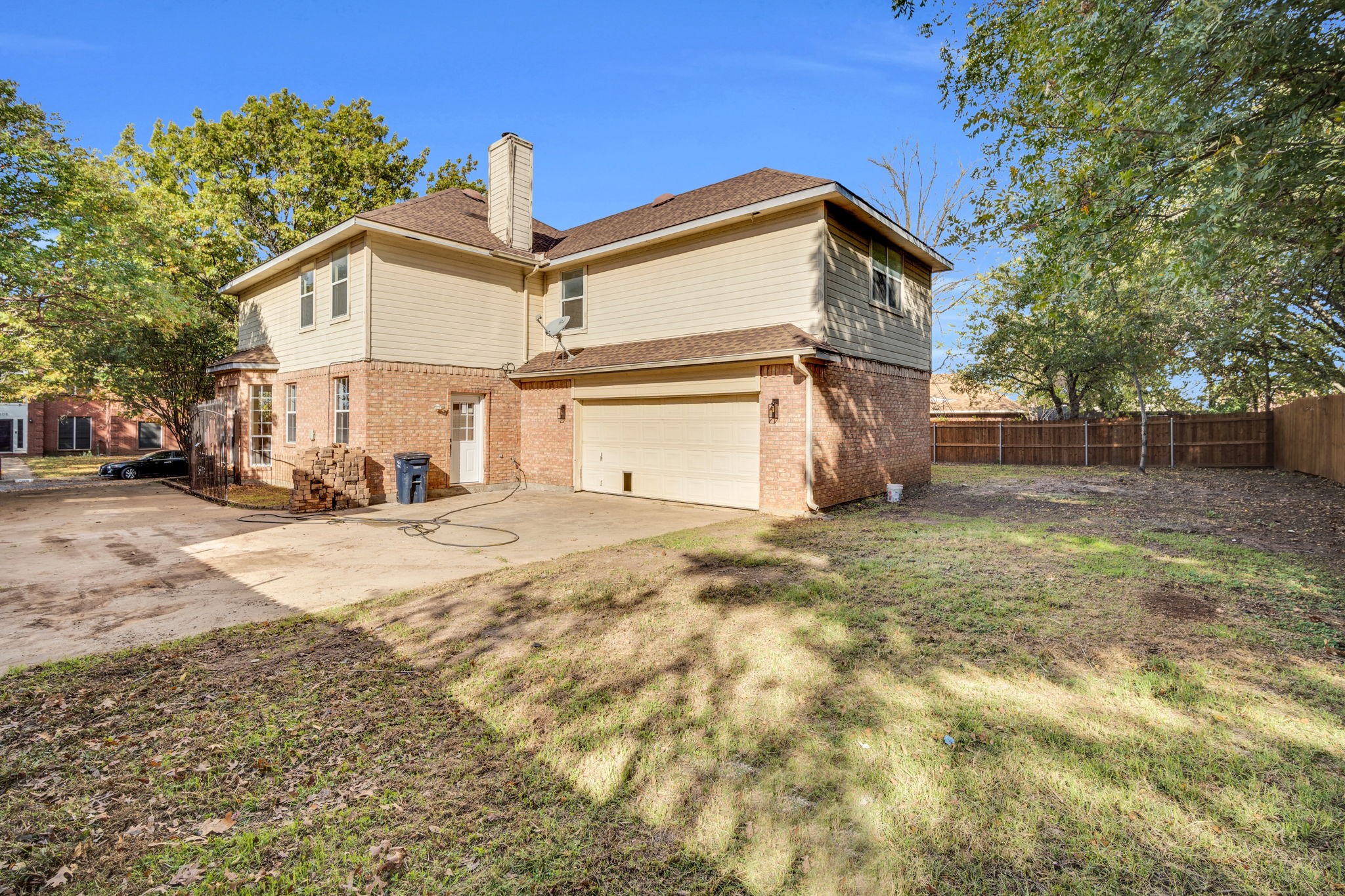 7609 Grassland Drive
