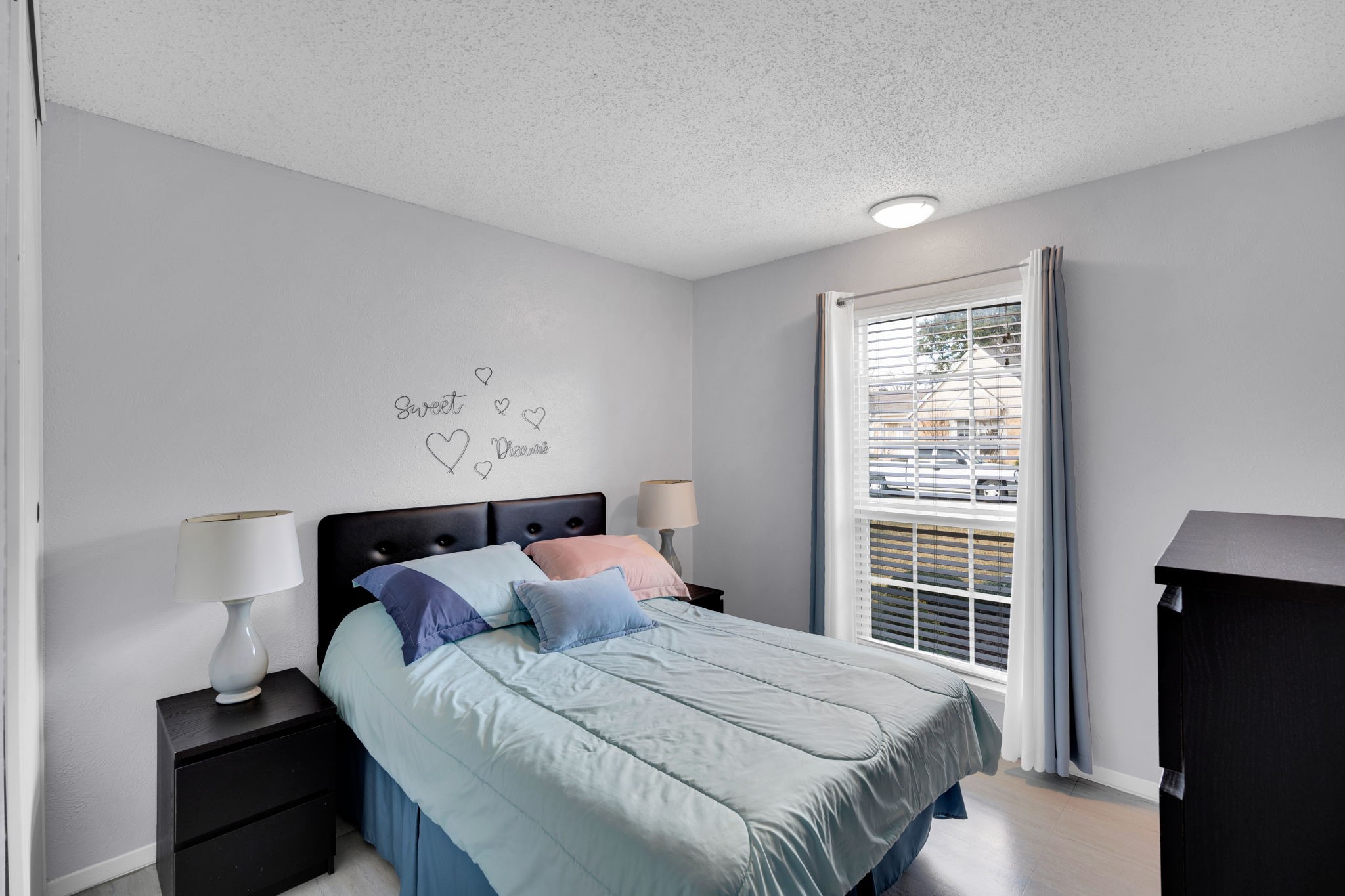 1702 Fieldstone Court