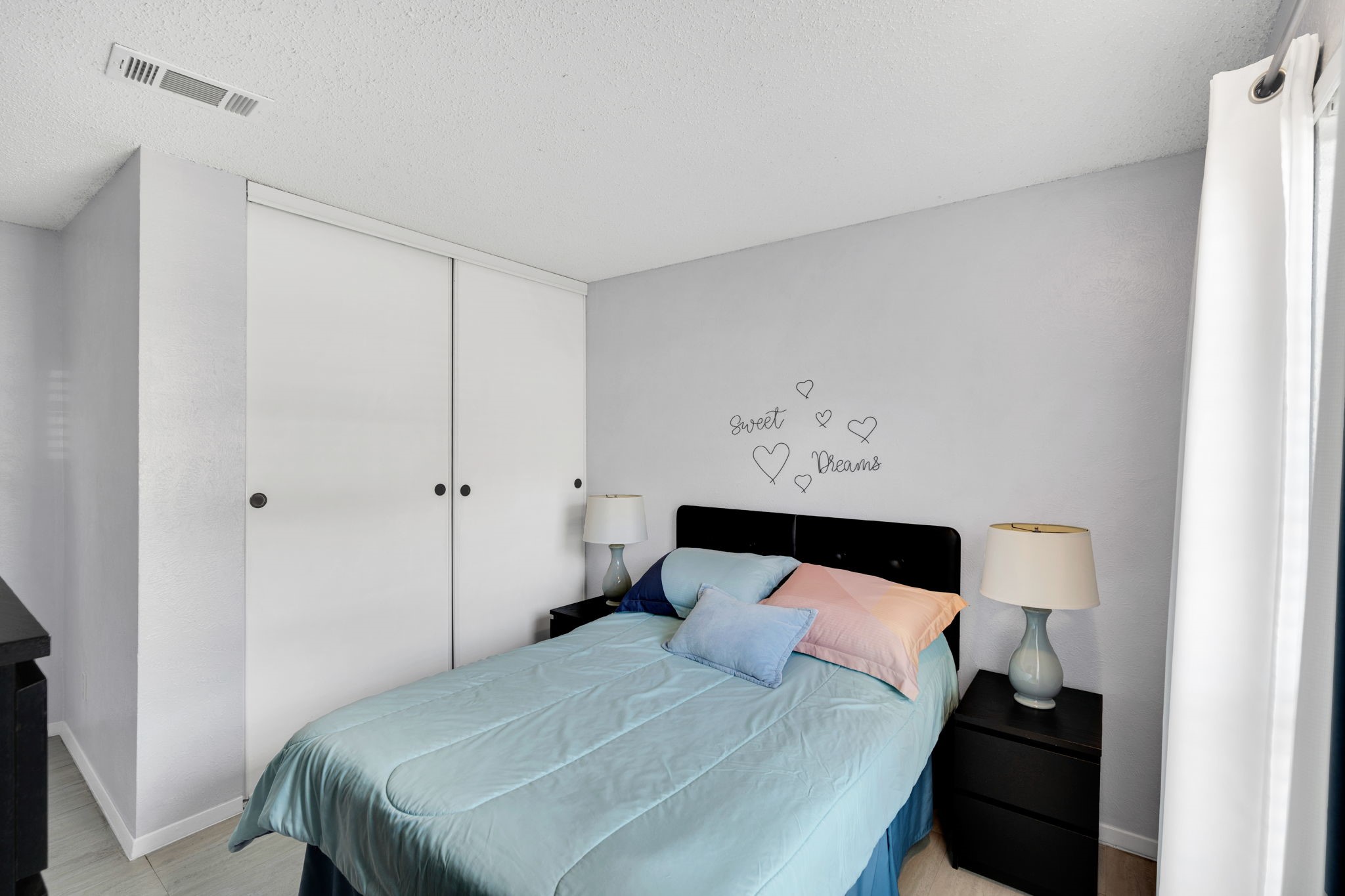 1702 Fieldstone Court