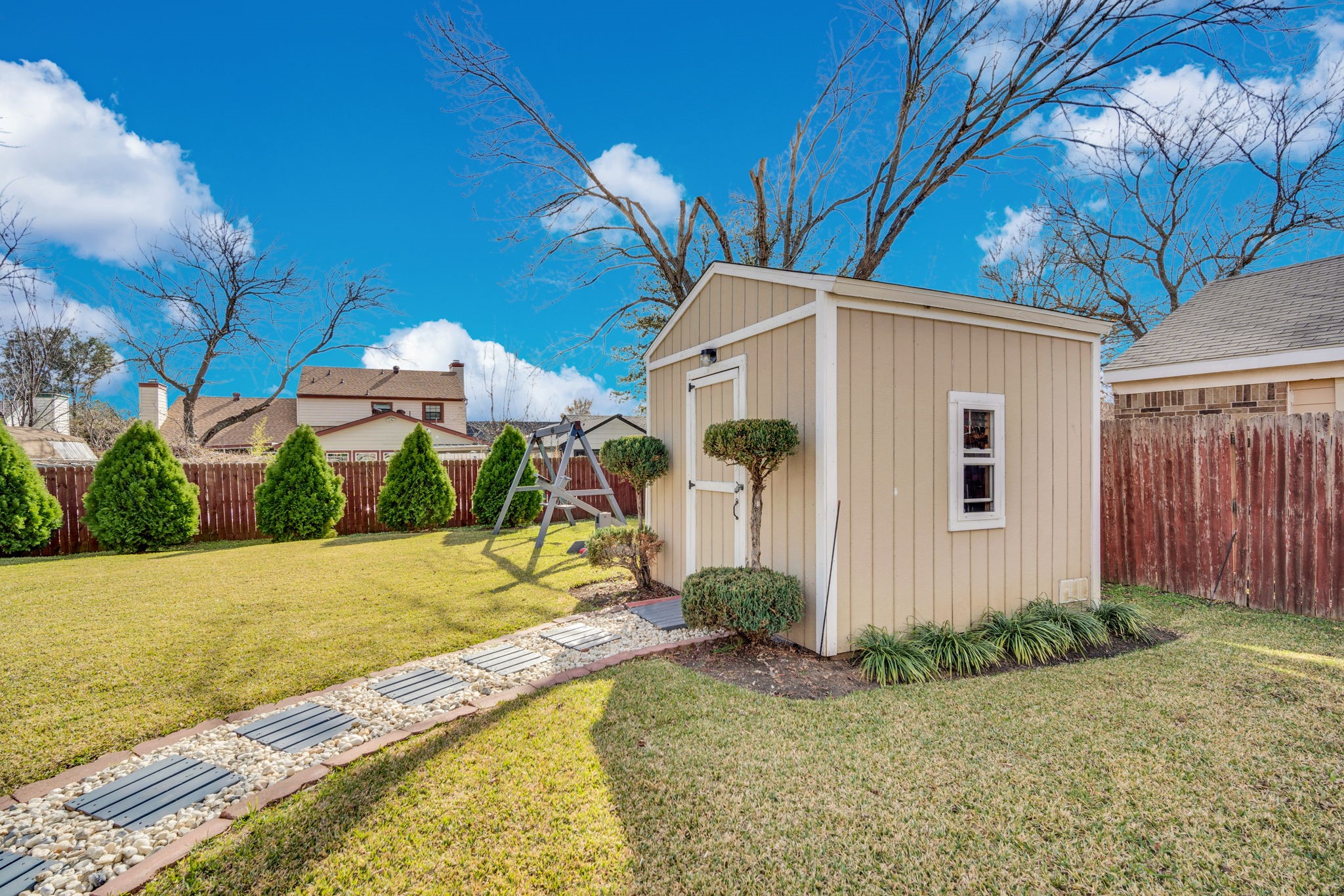 1702 Fieldstone Court