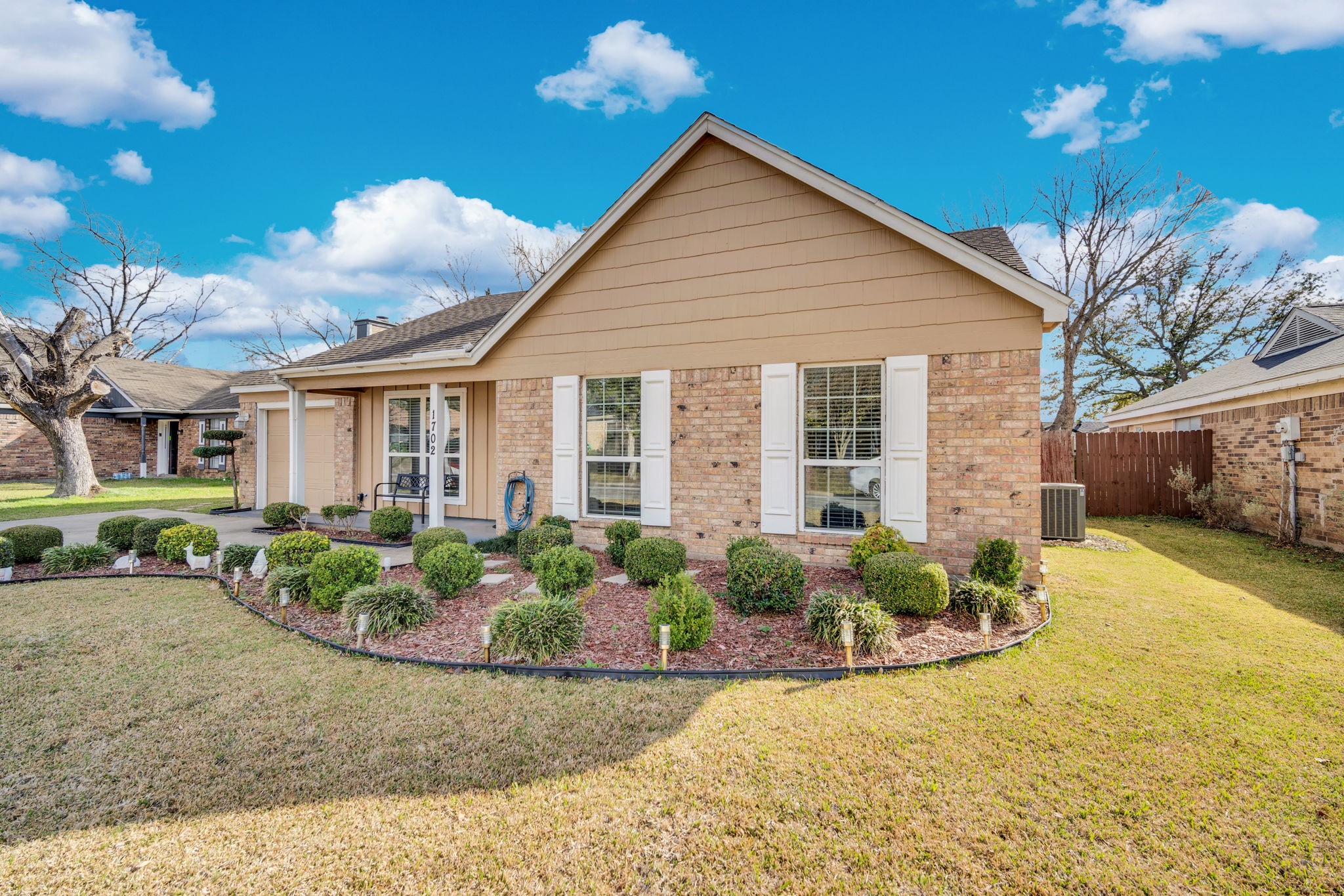 1702 Fieldstone Court