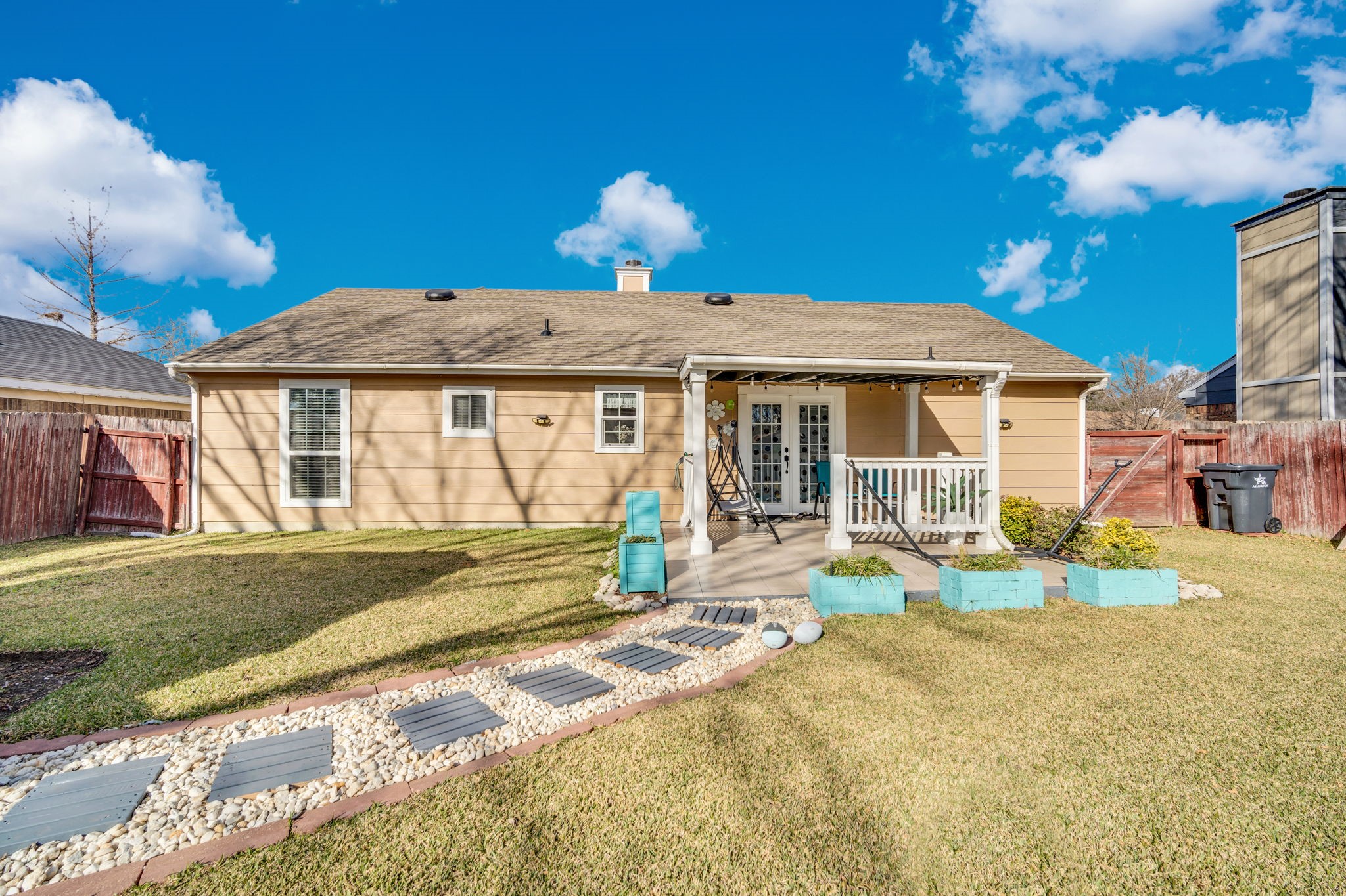 1702 Fieldstone Court