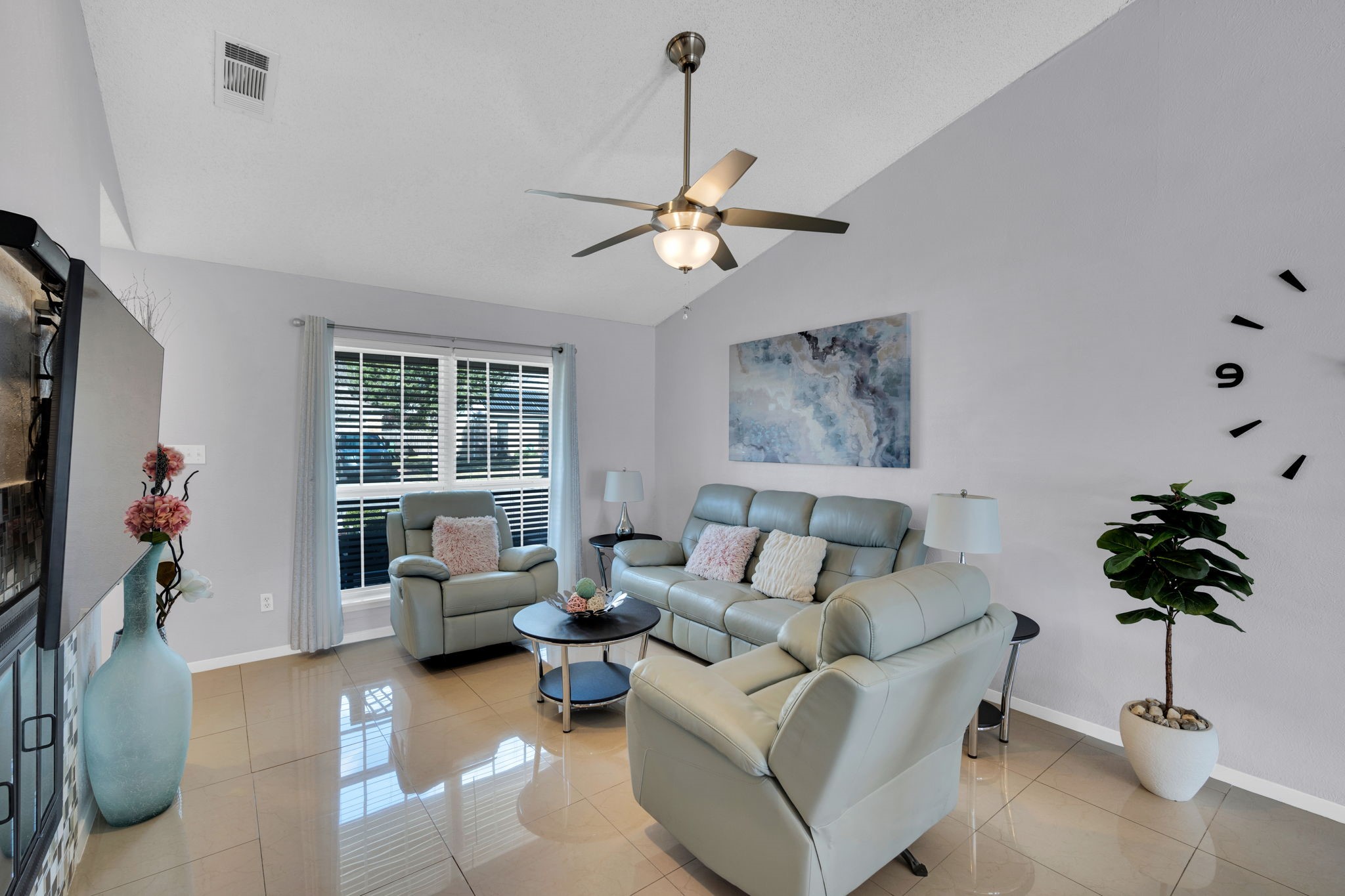 1702 Fieldstone Court