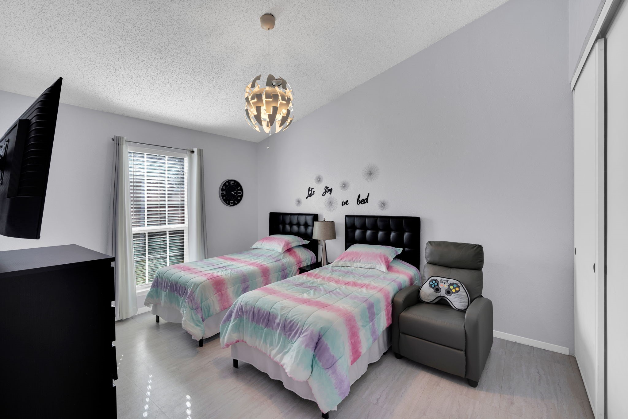 1702 Fieldstone Court