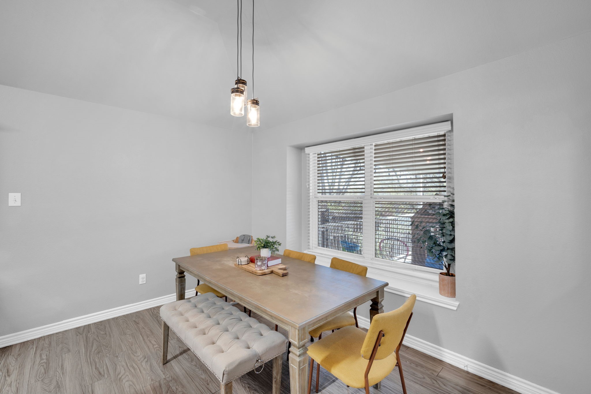 702 Green Acres Lane