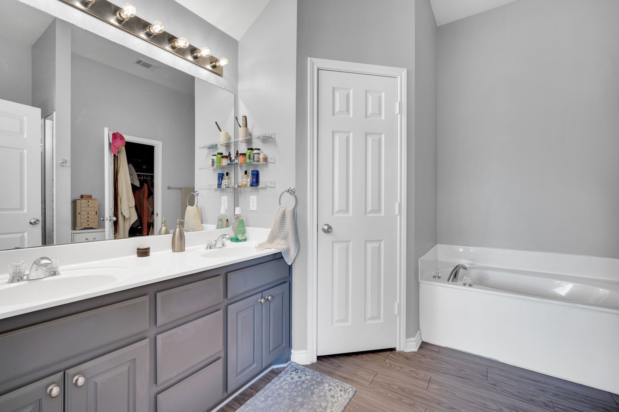 702 Green Acres Lane