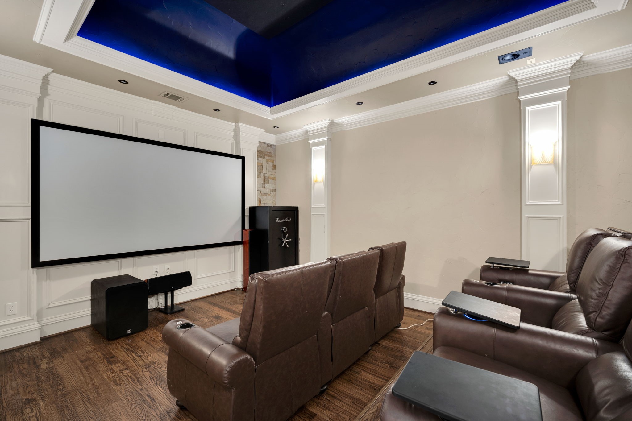 7312 Chanel Court