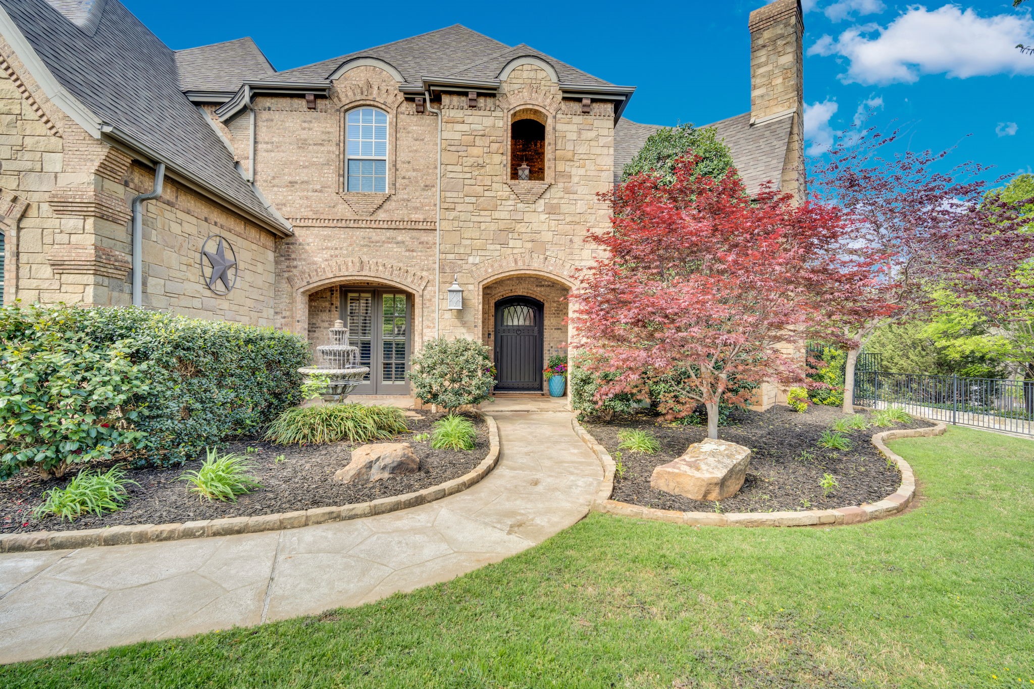 7312 Chanel Court