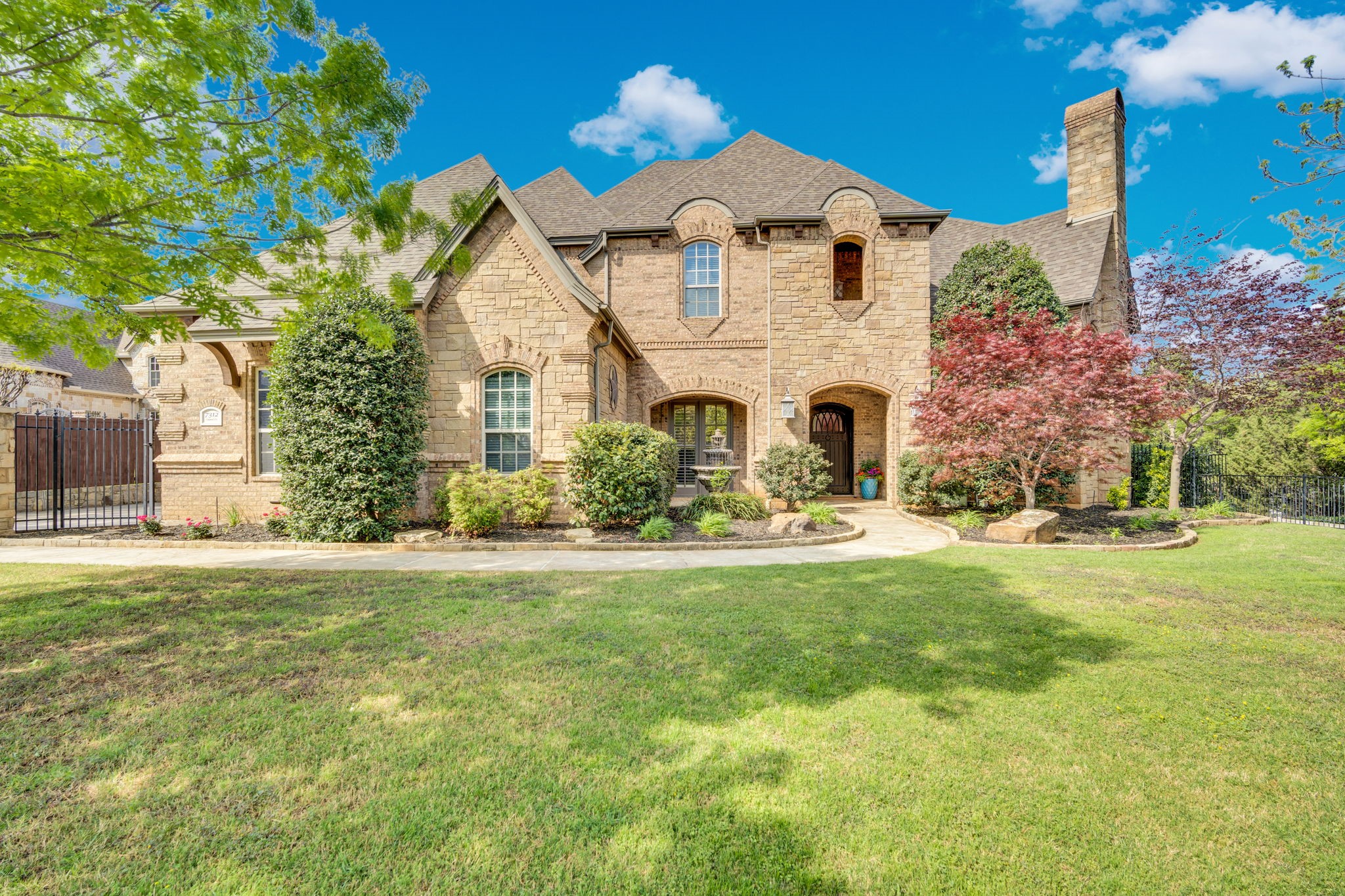 7312 Chanel Court