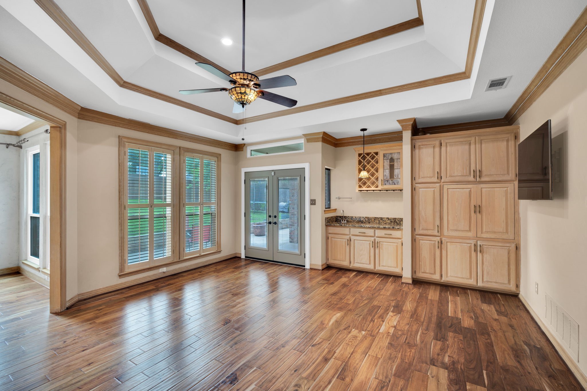 6105 Waterview Drive