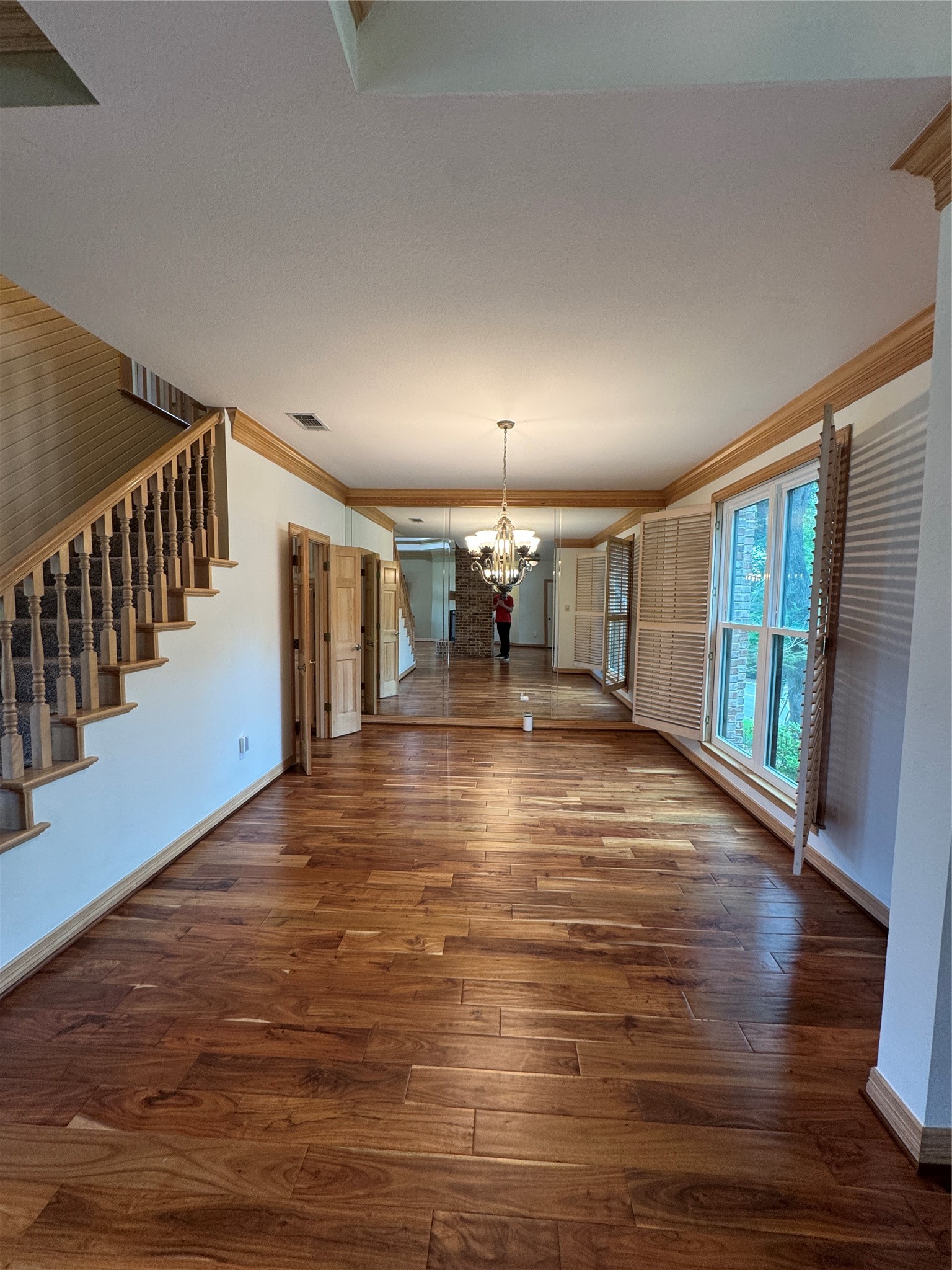 6105 Waterview Drive