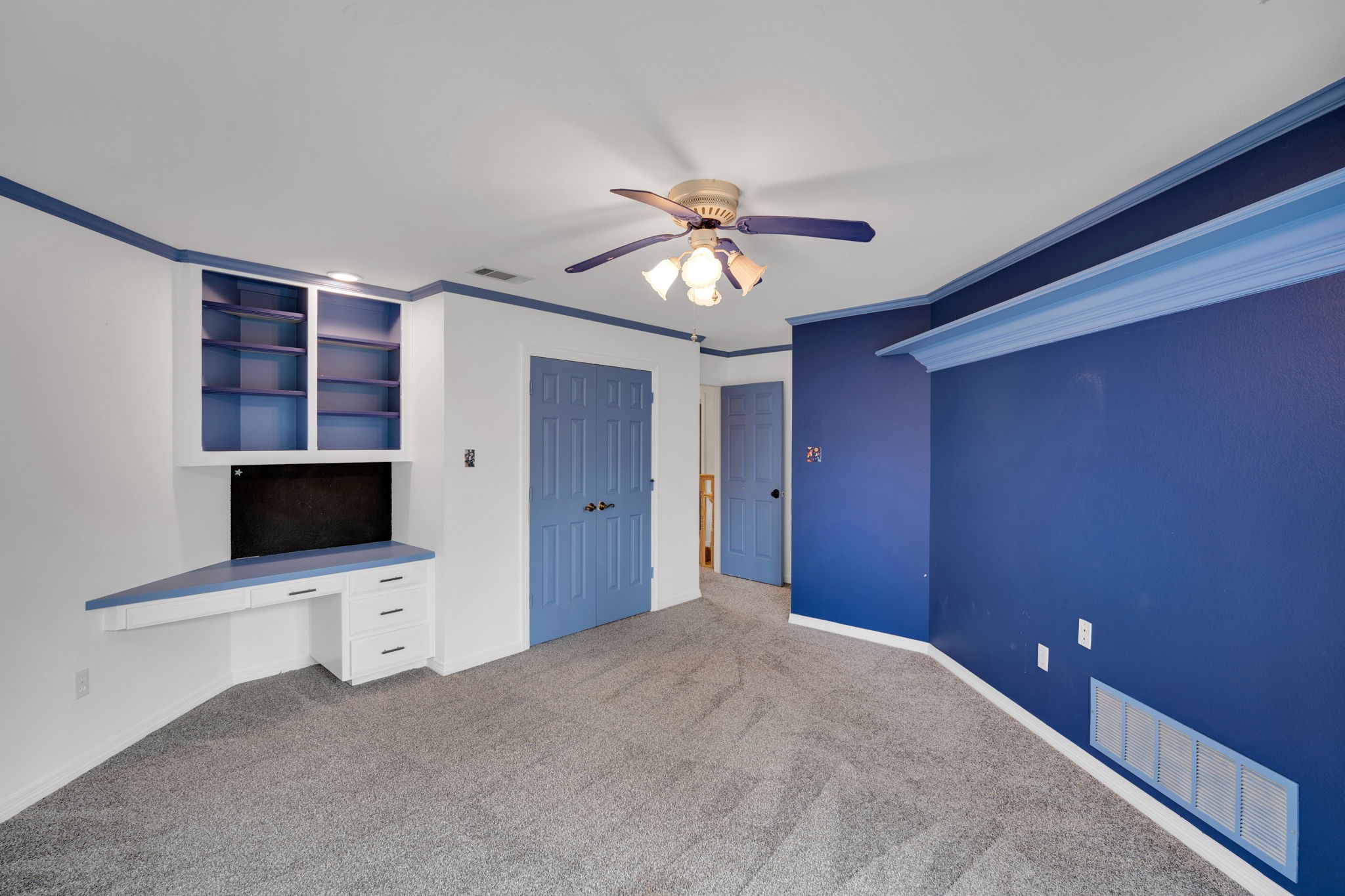 6105 Waterview Drive