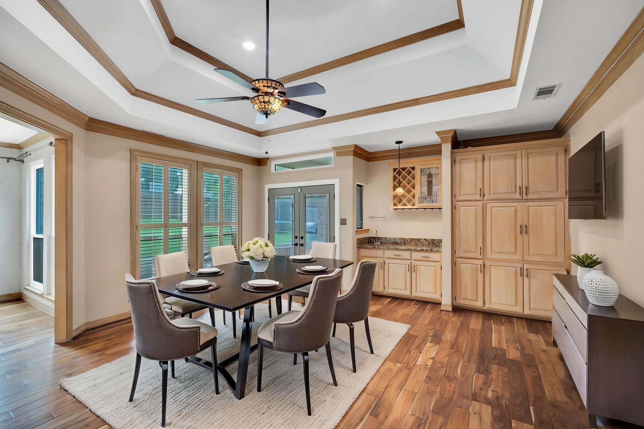 6105 Waterview Drive