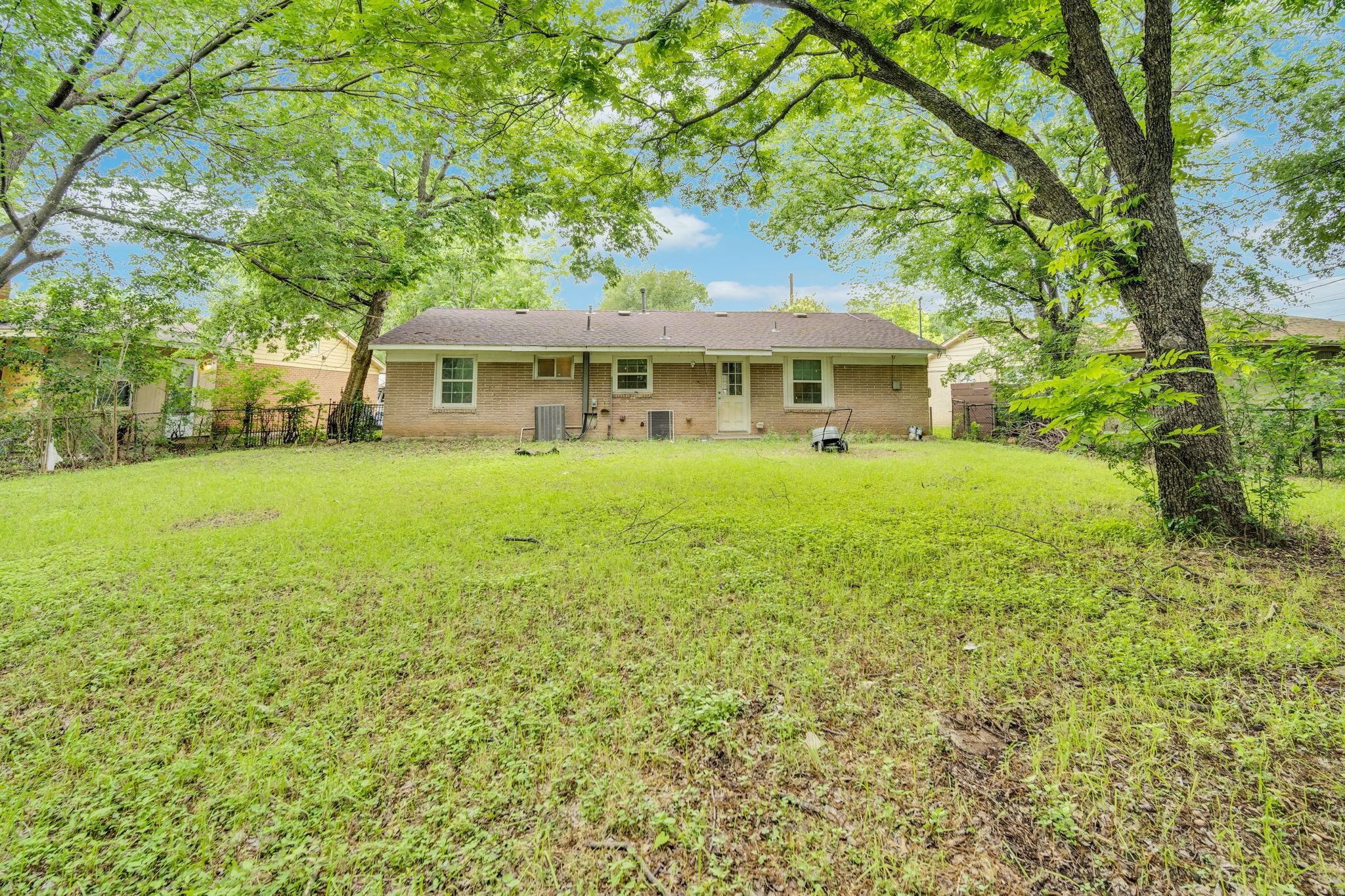419 HighCrest Drive