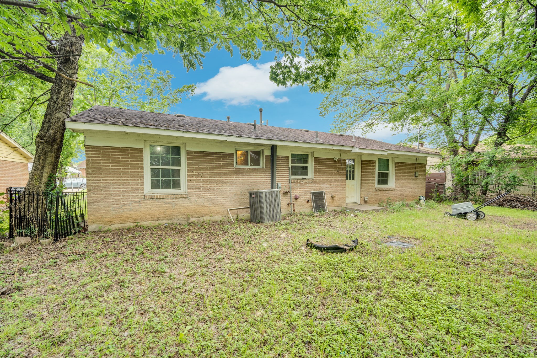 419 HighCrest Drive