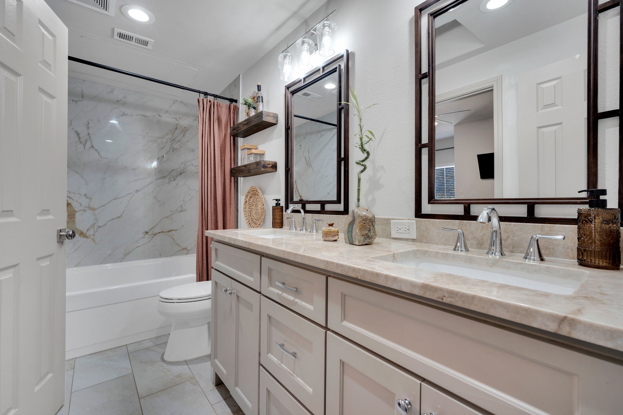 5619 Preston Oaks Road 802