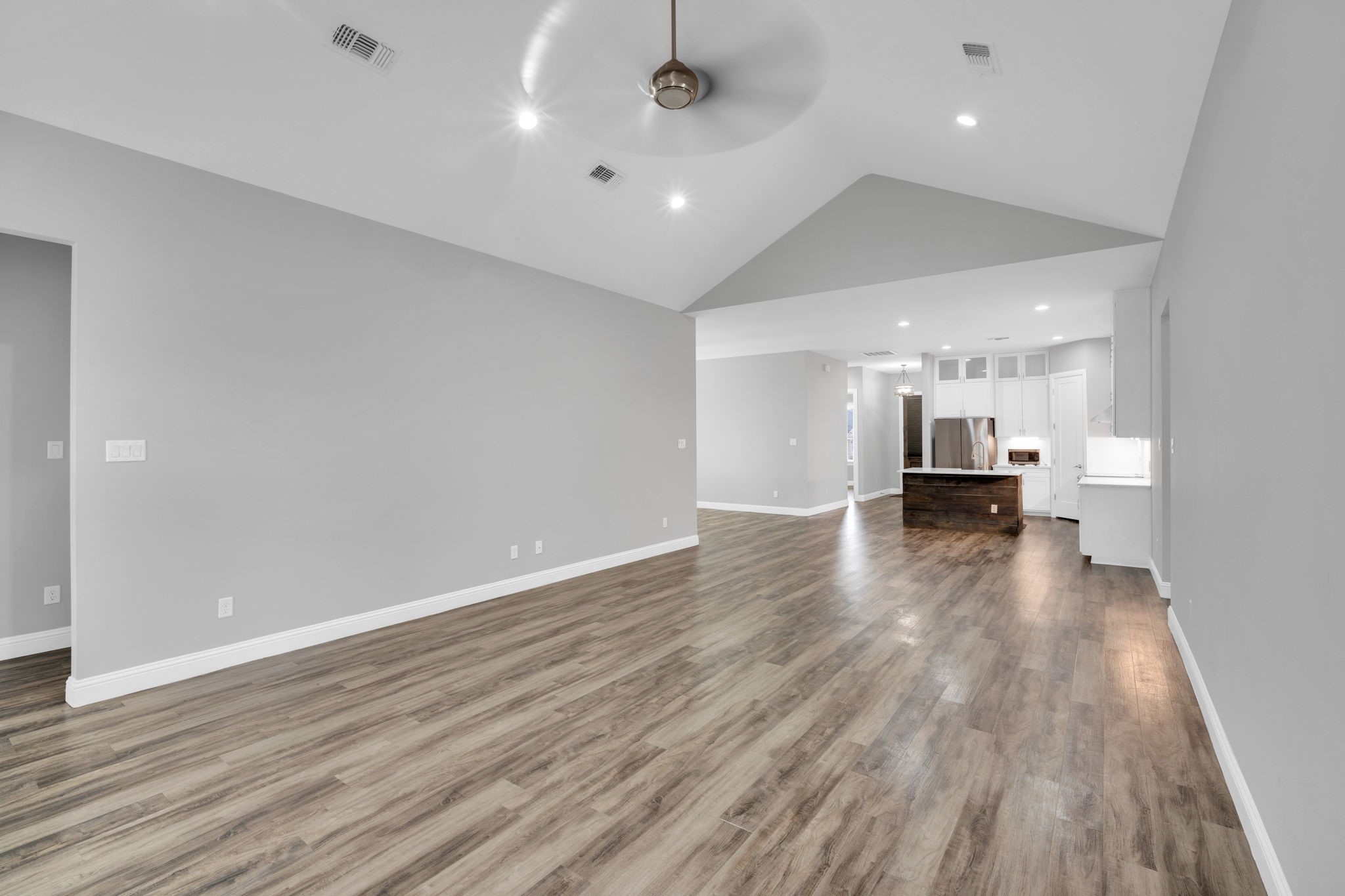 702 Chester Court