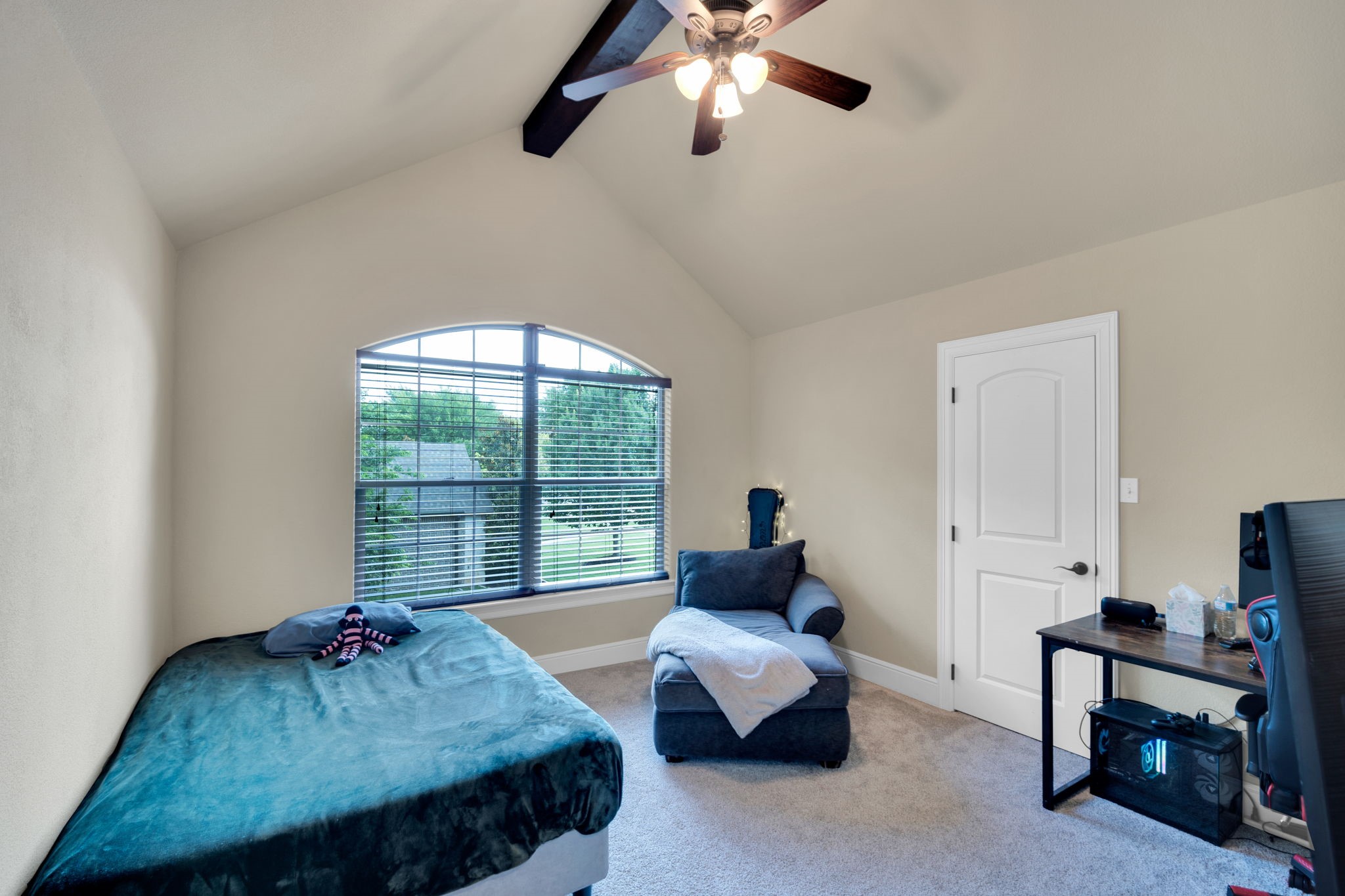 121 Sequoia Court