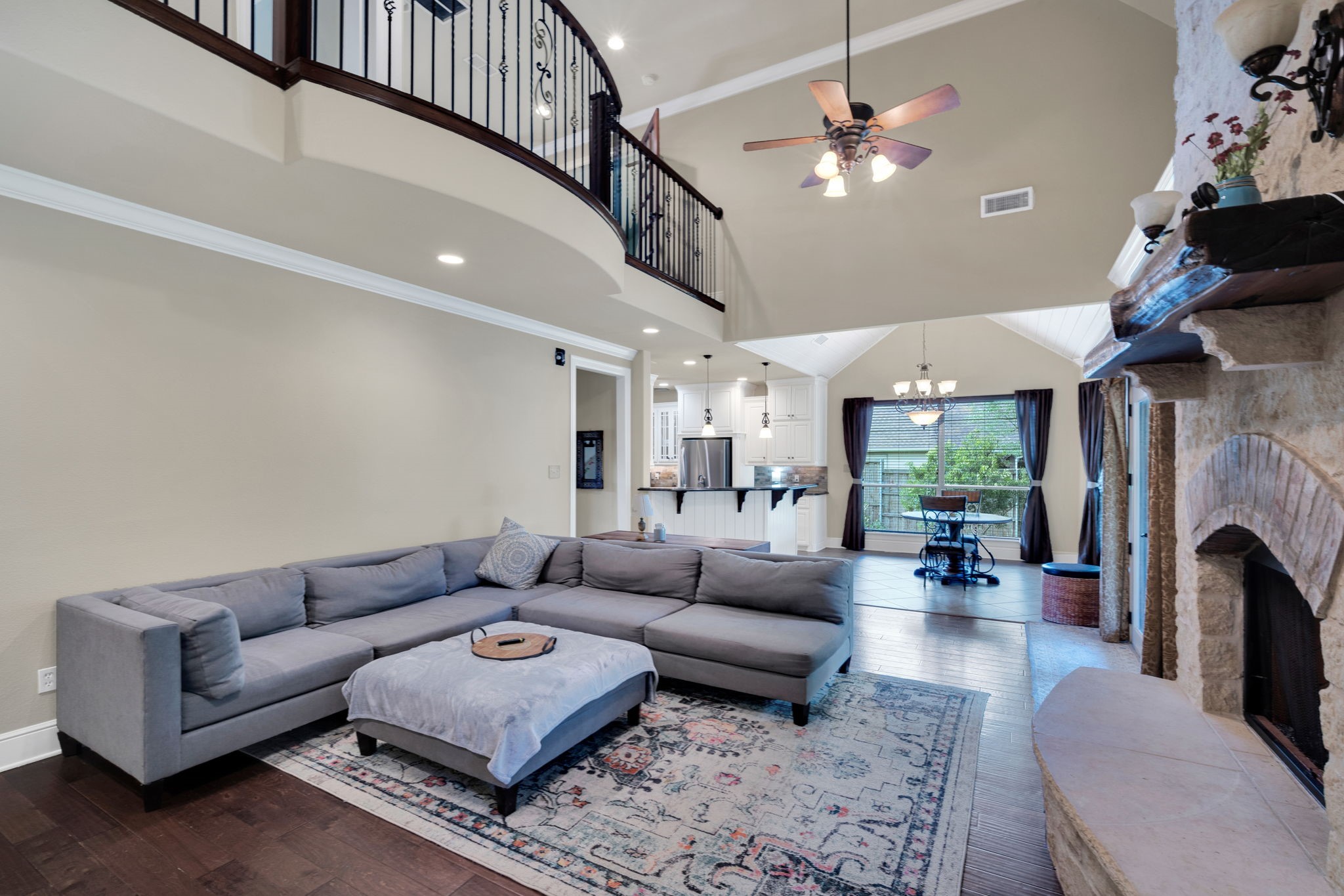 121 Sequoia Court