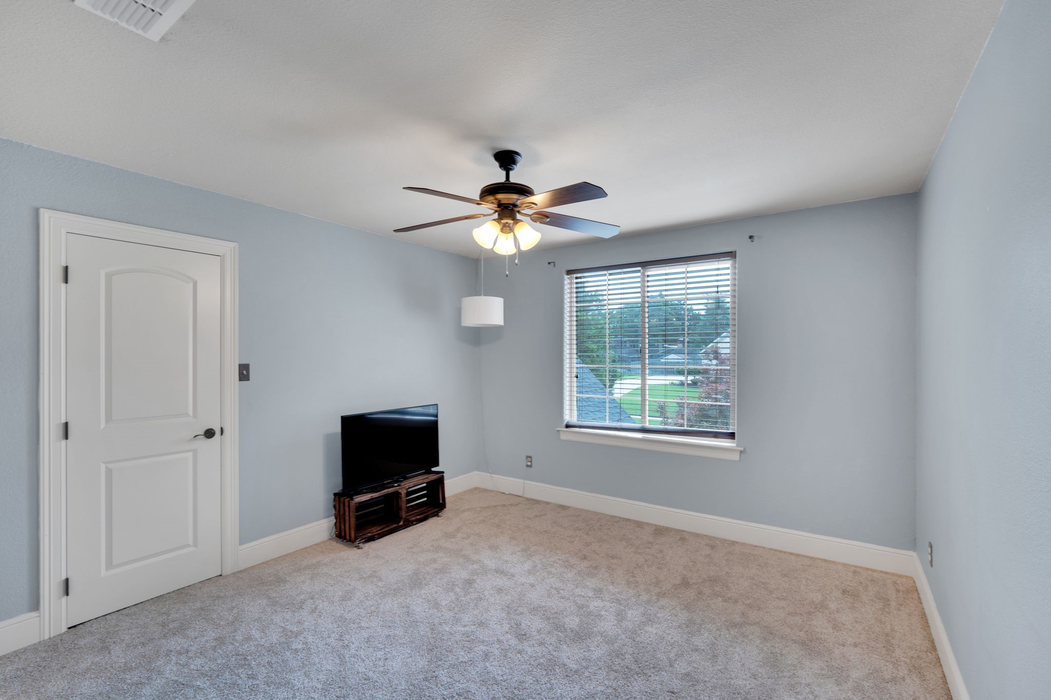 121 Sequoia Court