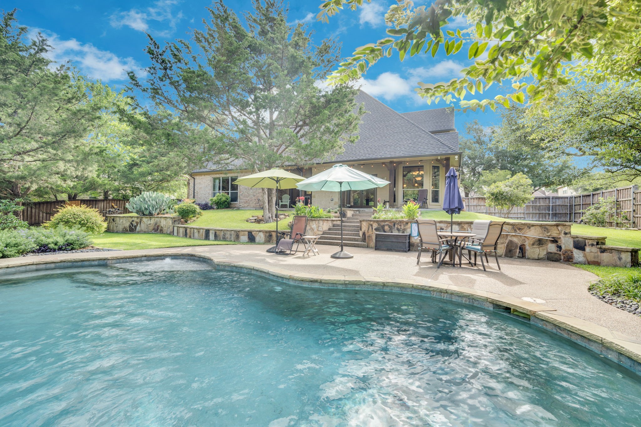 121 Sequoia Court