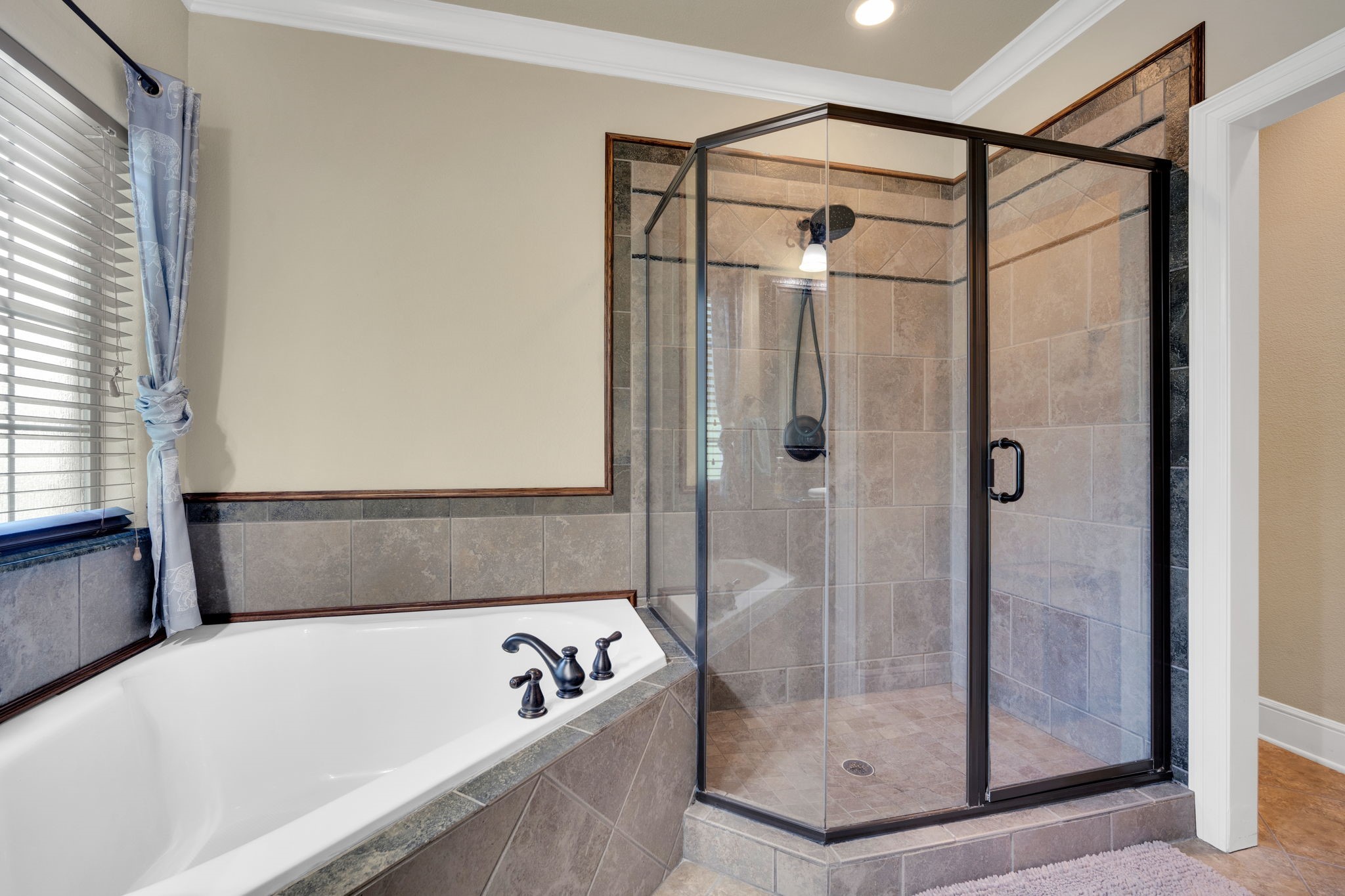 121 Sequoia Court