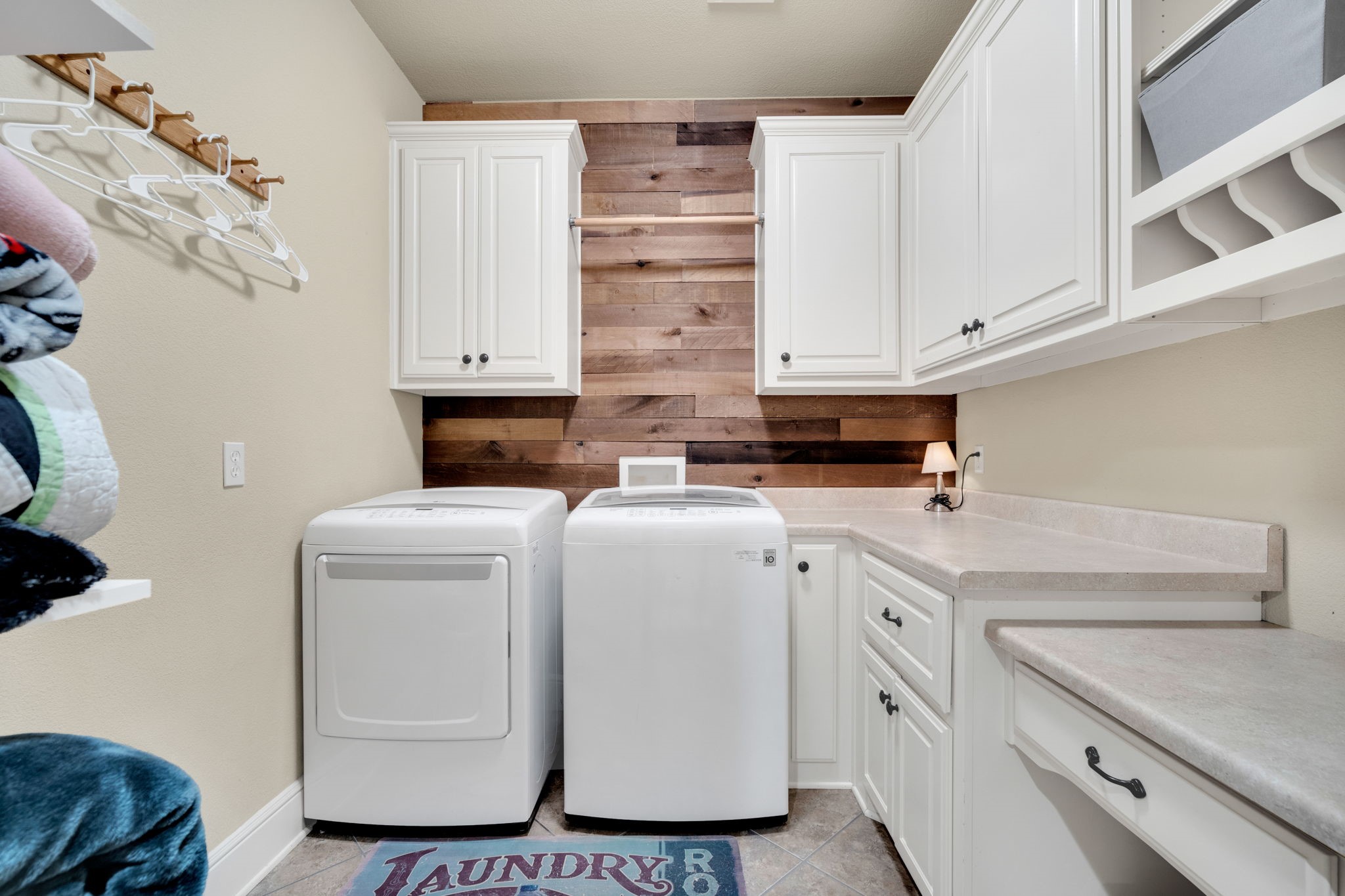 121 Sequoia Court