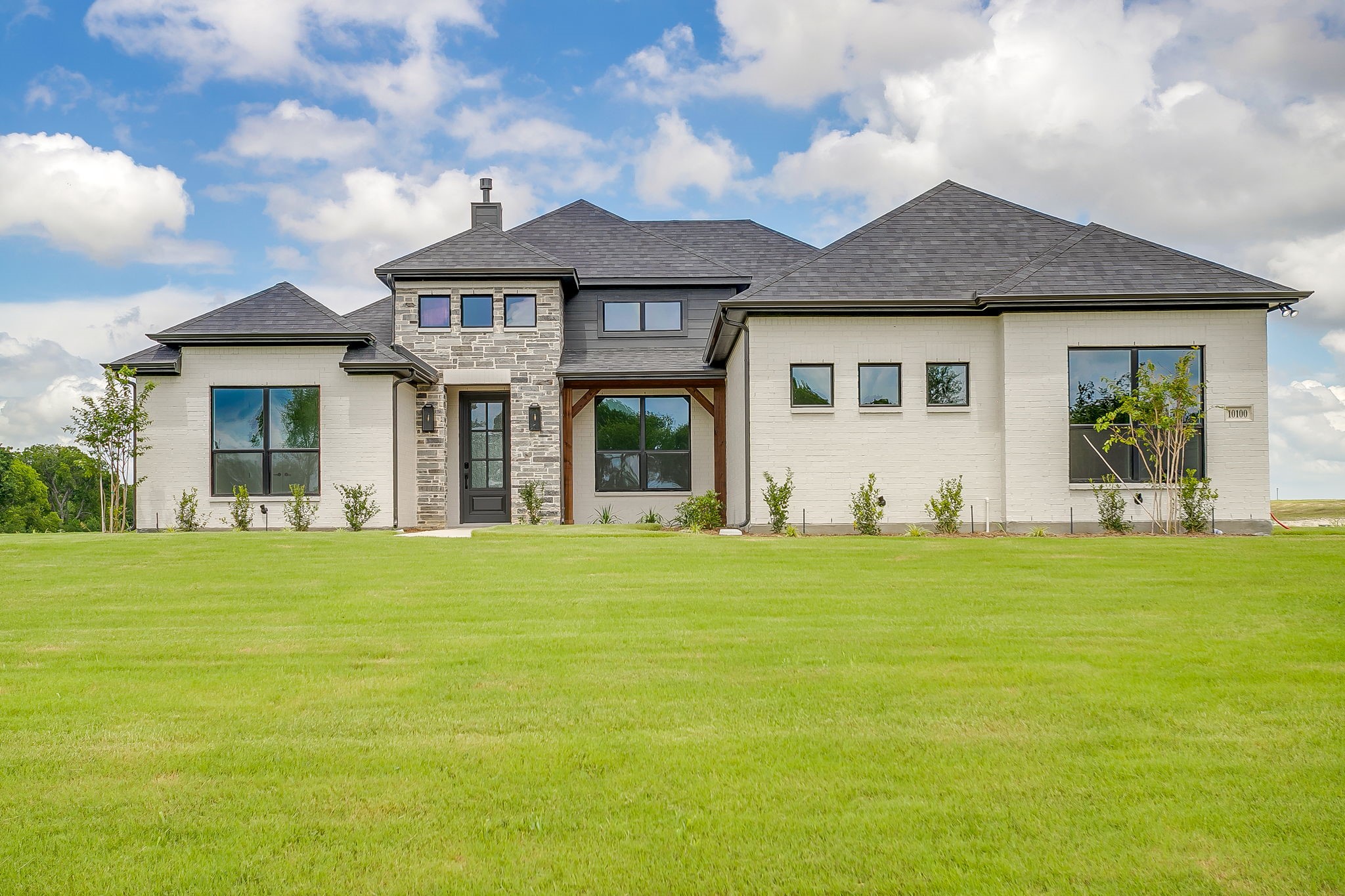 1011 Bartlett Peak Drive