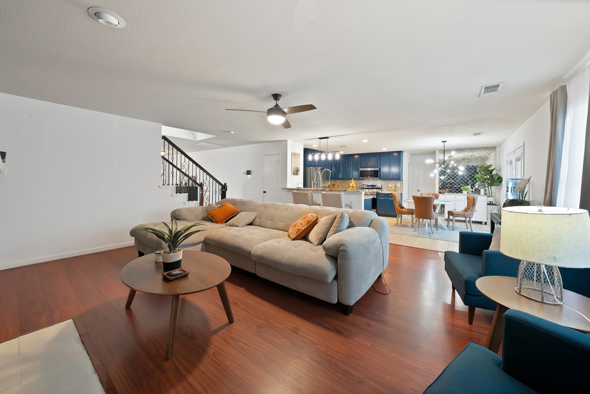 2827 Grandview Drive