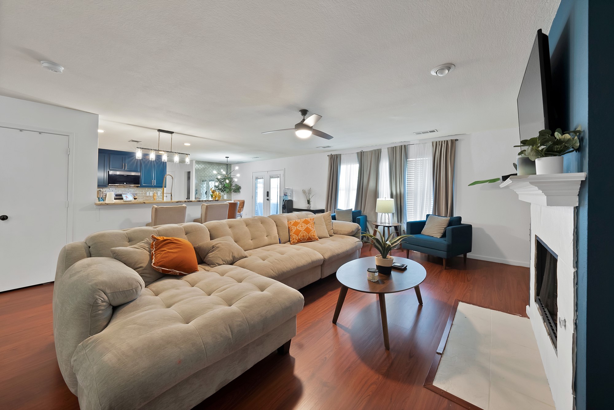 2827 Grandview Drive